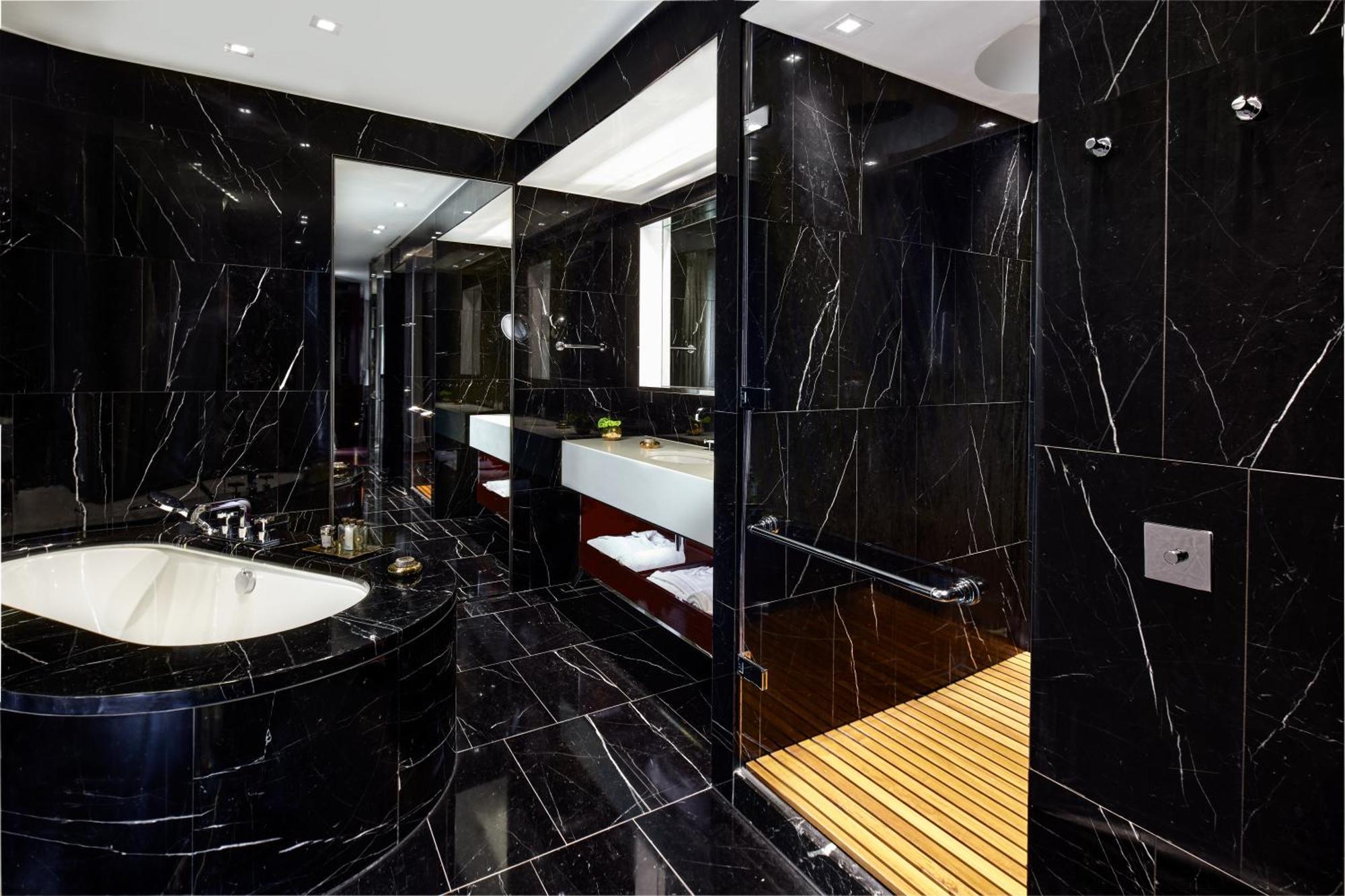Bvlgari 5*