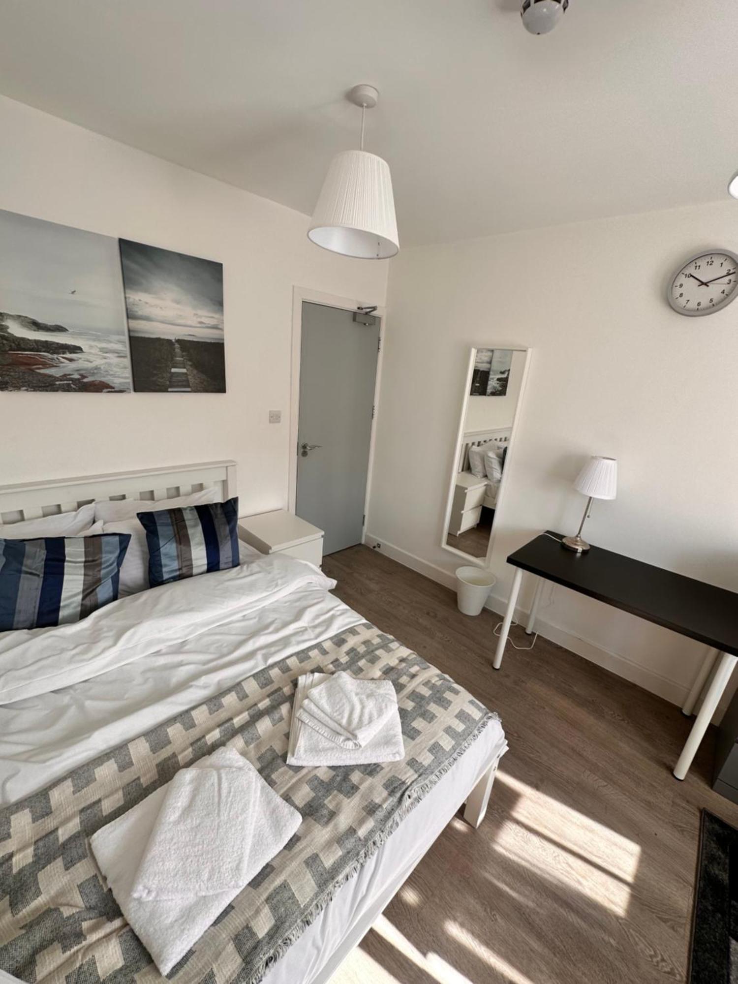 Double And Single In Bromley By Bow Pensión Londres