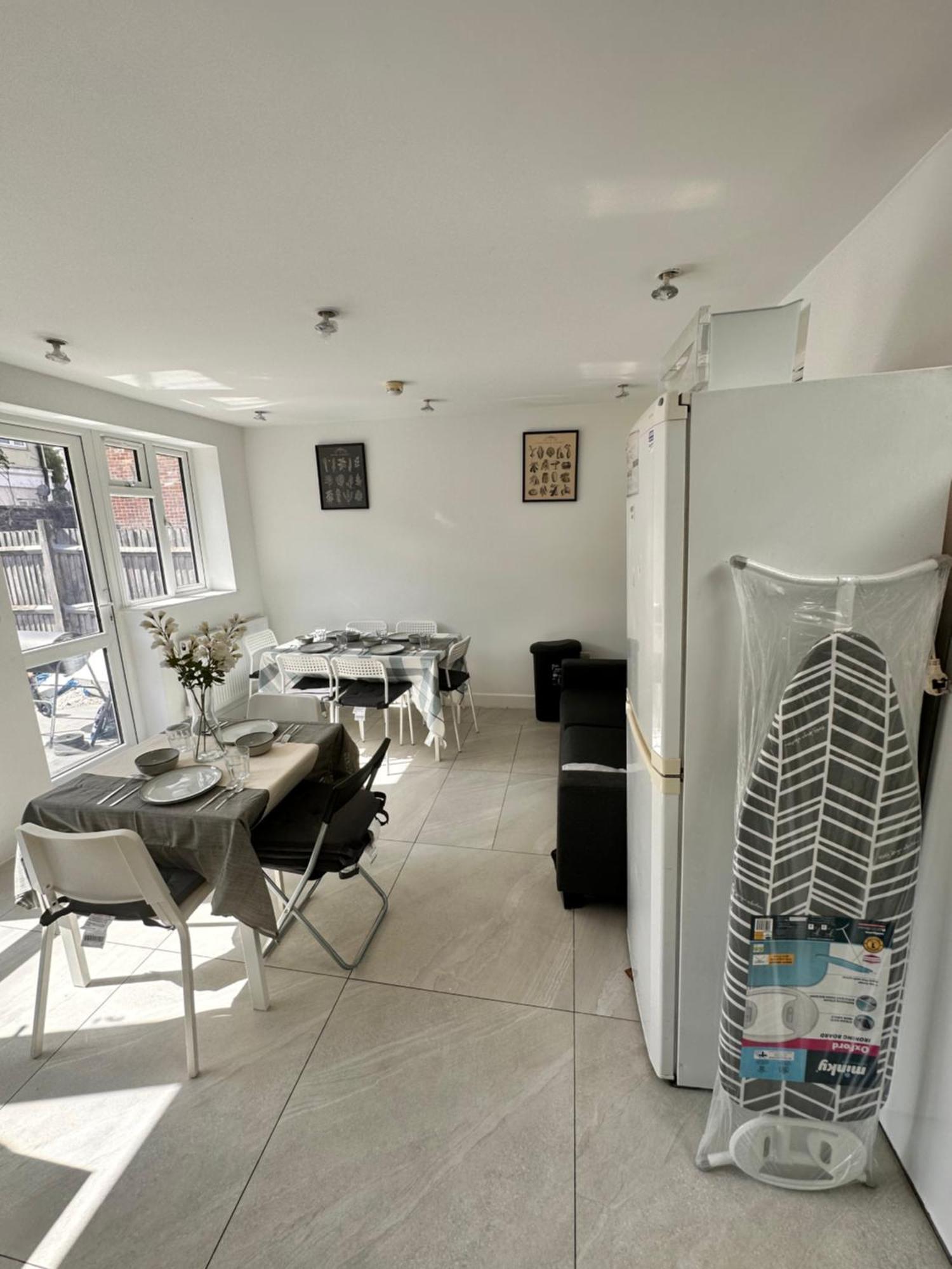 Double And Single In Bromley By Bow Pensión Londres