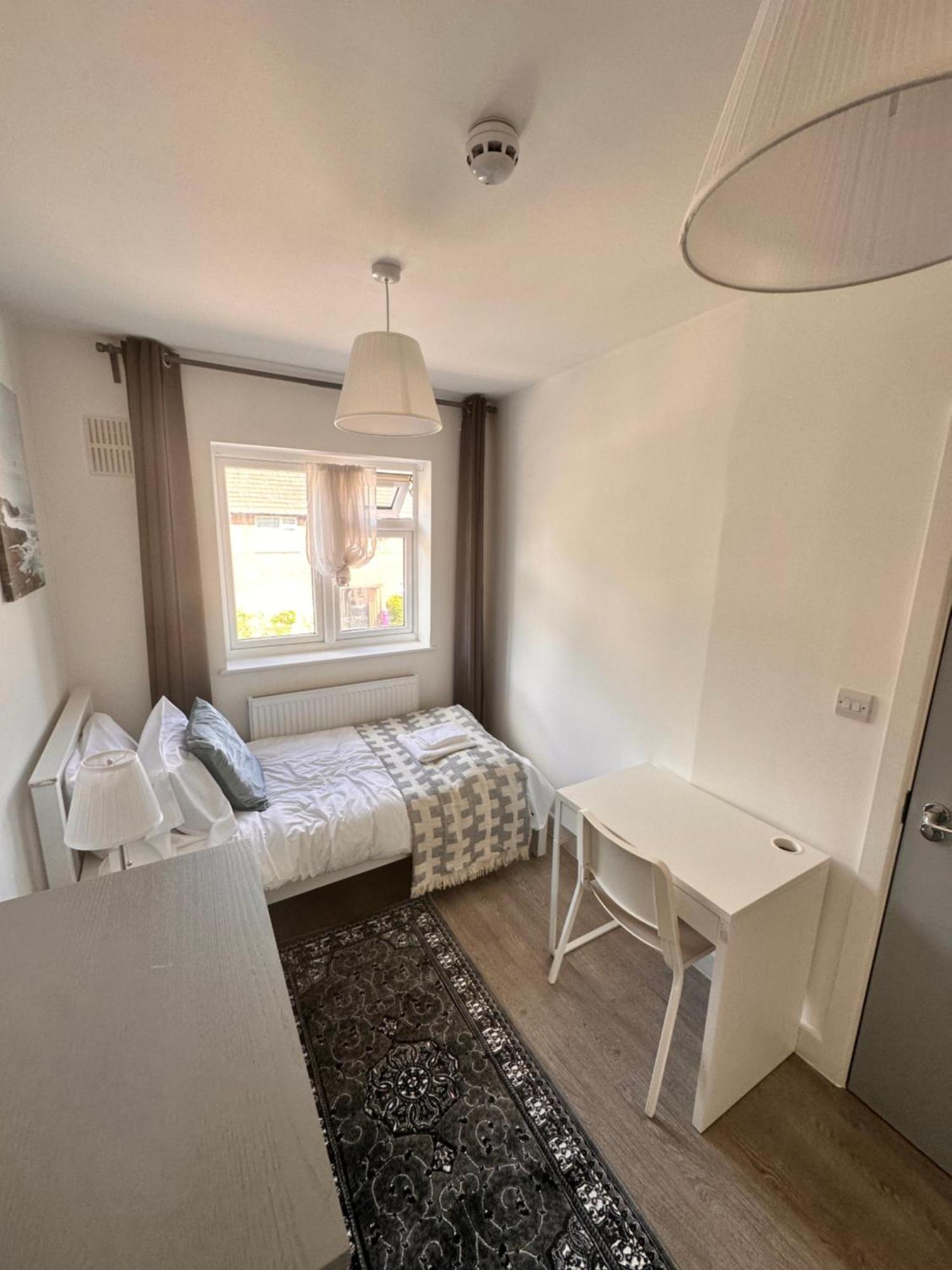 Double And Single In Bromley By Bow