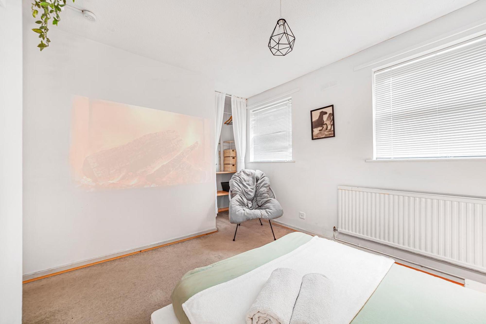 2bed Garden House W/hot Tub, Sauna & Cinema London