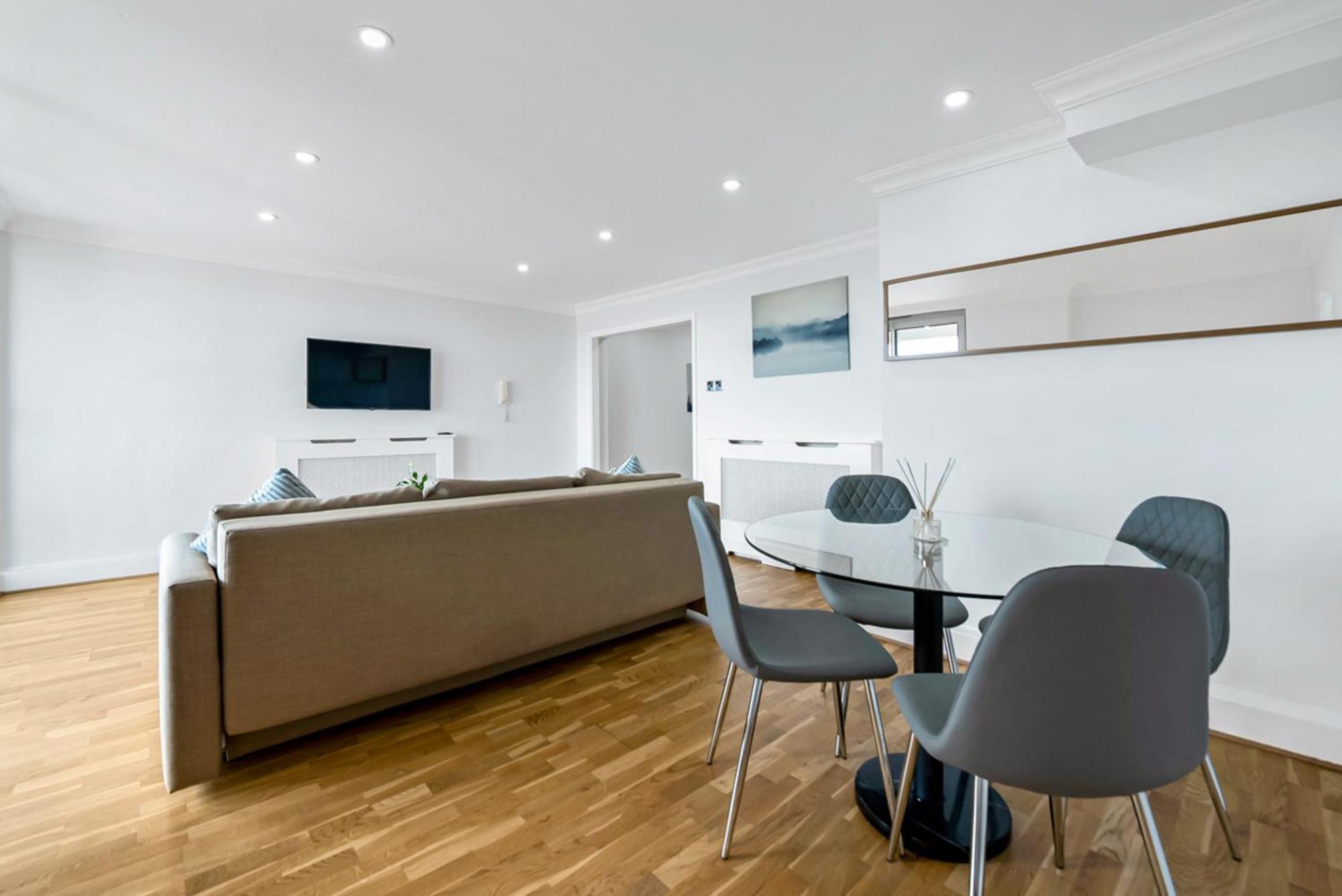 Apartamento Stunning Flat On King's Road, Chelsea With Balcony
