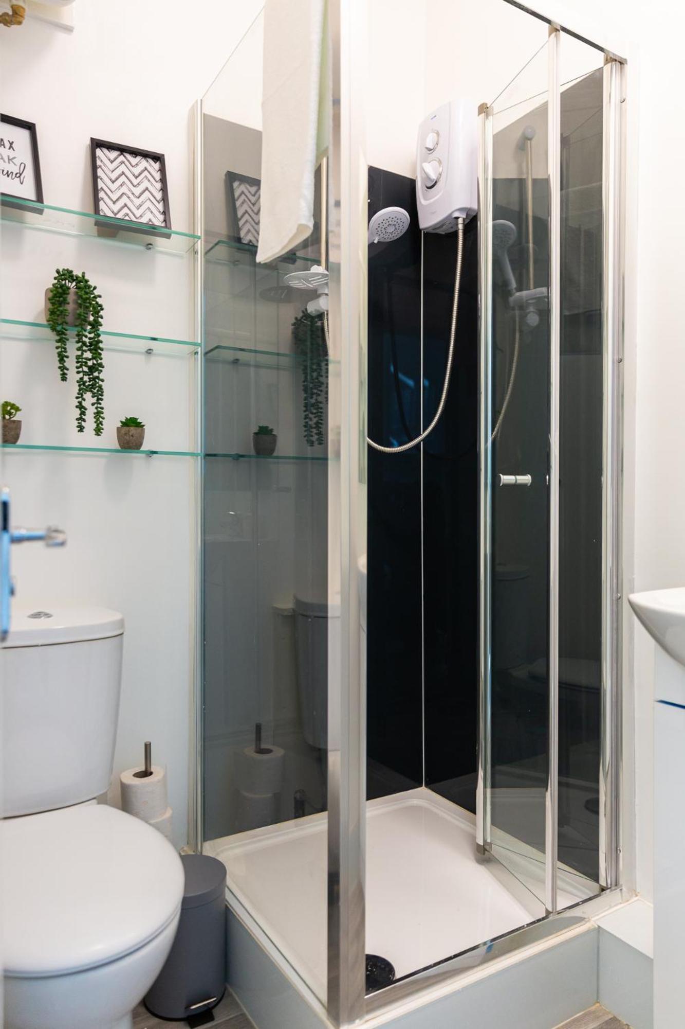 Modern & Cozy Studio, 15mins Walk To Notting Hill! 2 * Londen