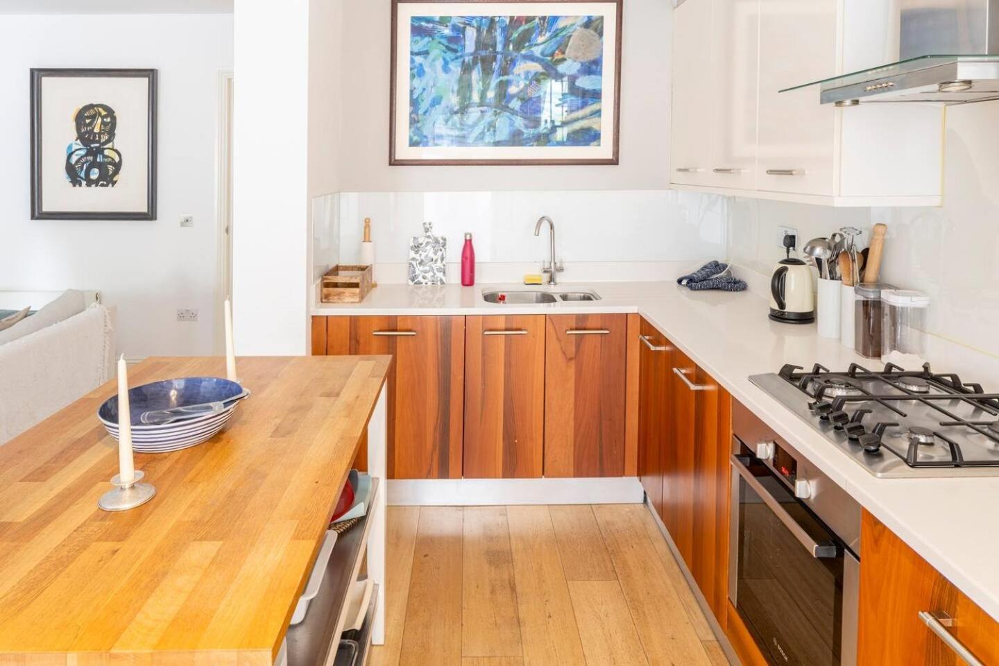 Superior 5* Kensington, Flat + Free Wi-fi Apartamento *