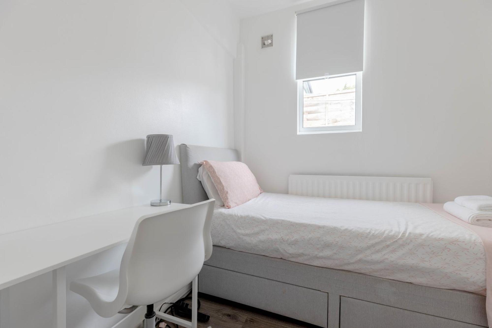 Apartment Cosy 2 Bedroom Near Wembley, Garden, Late Check In