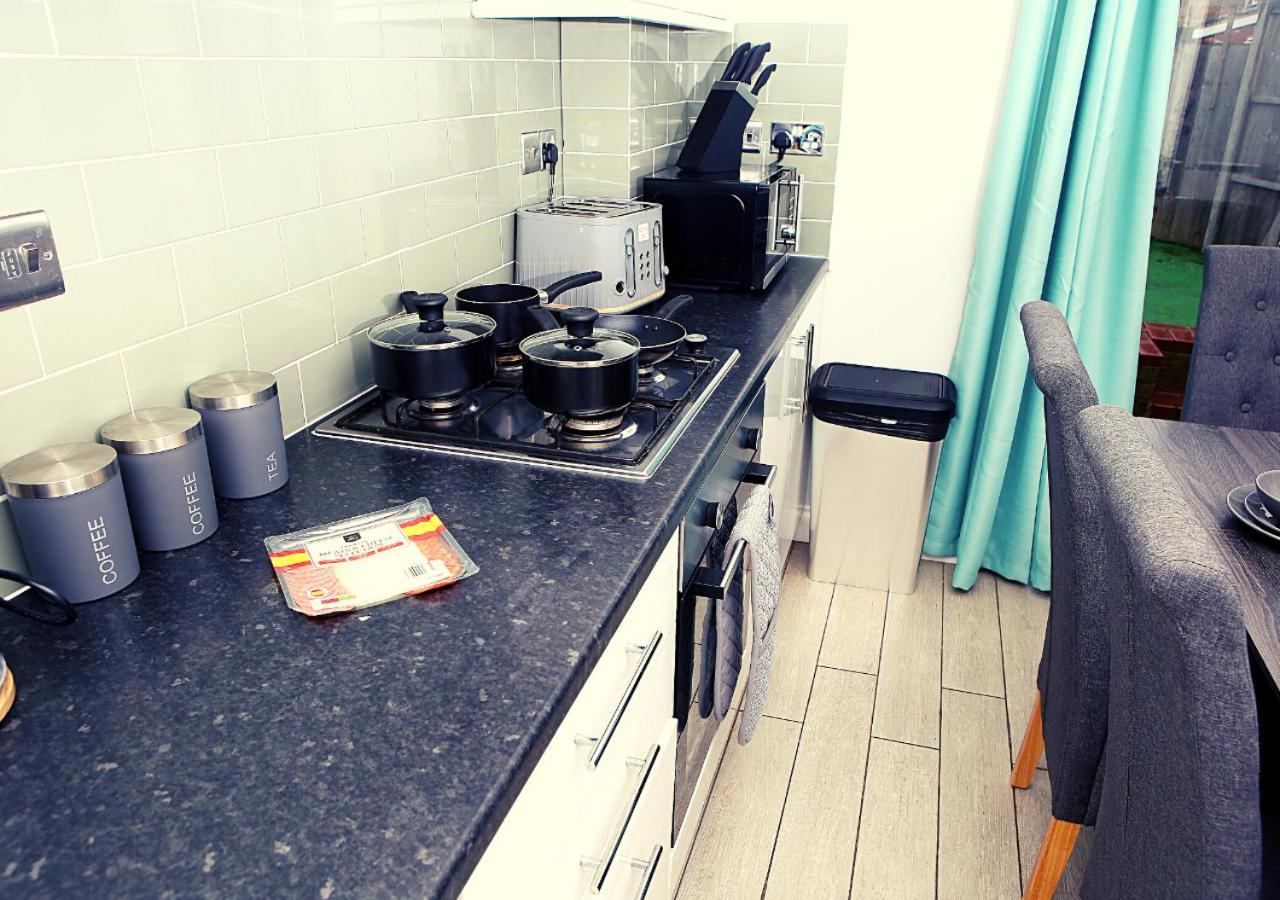 Appartement Family-friendly 3-bed House With Parking Near O2 Londen
