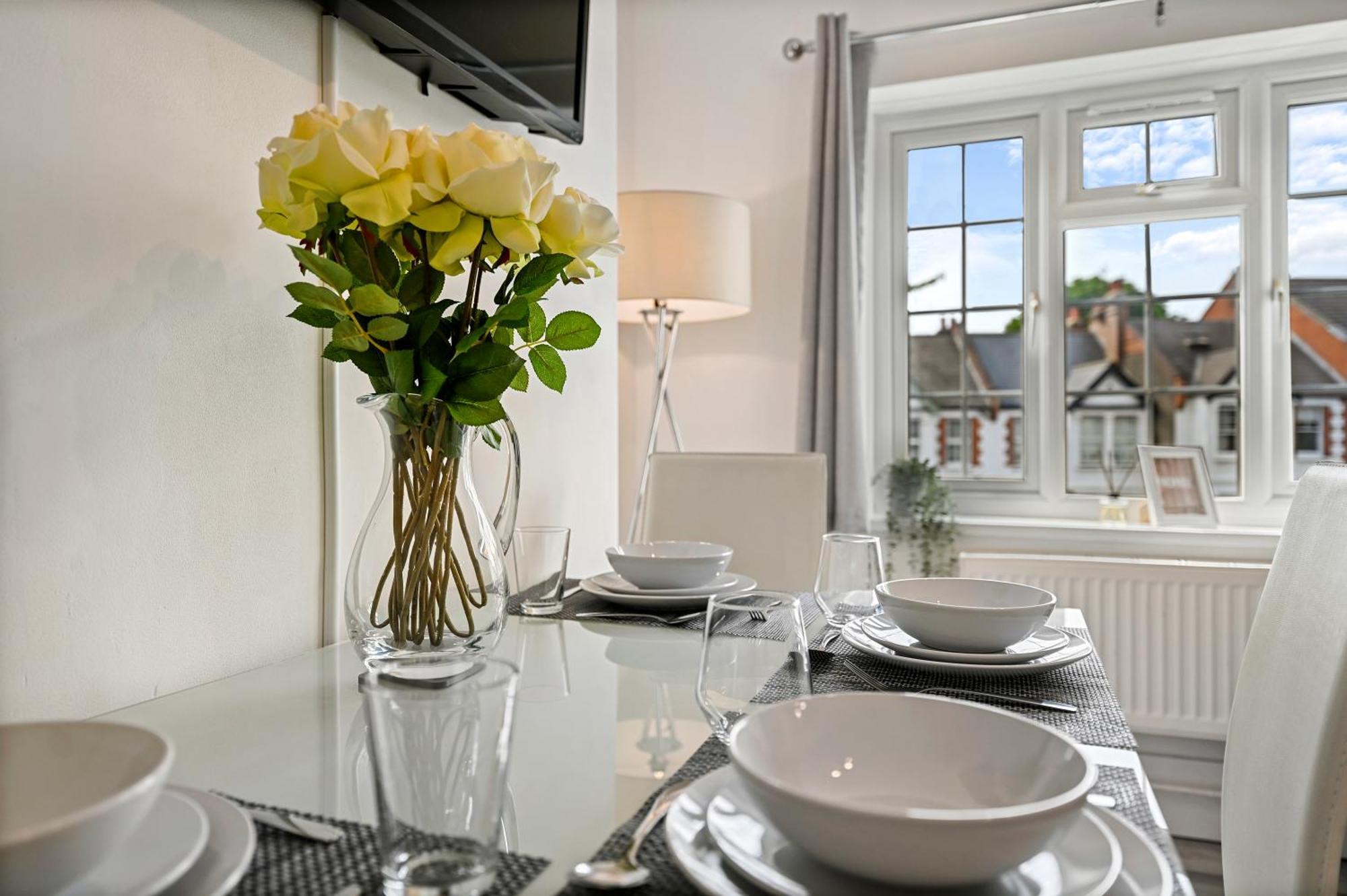 Bright Modern 2br Direct Link To Heathrow And Apartment London