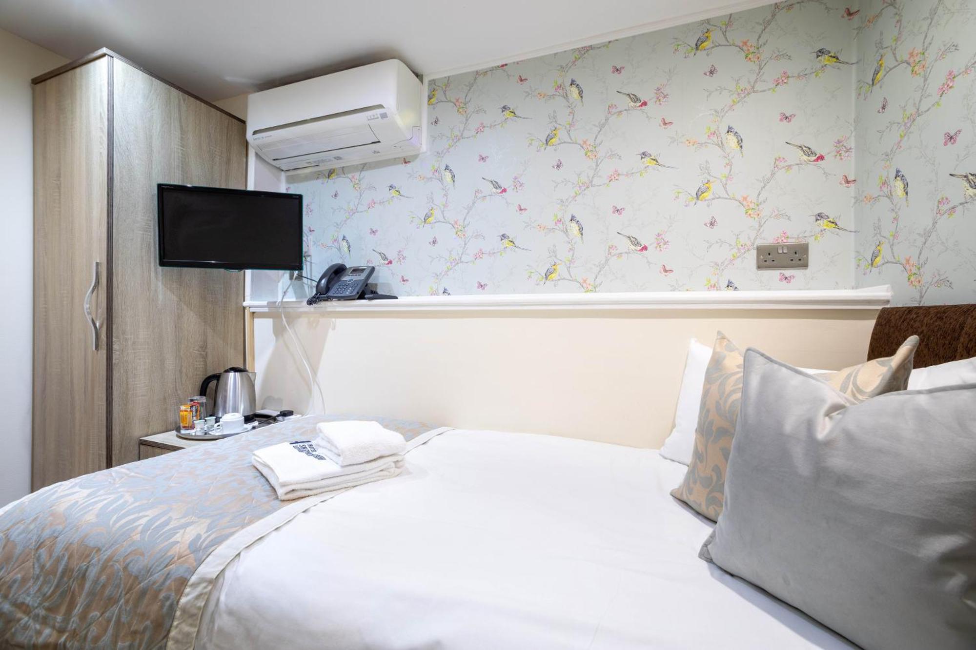 Hotel Shepherds Bush London