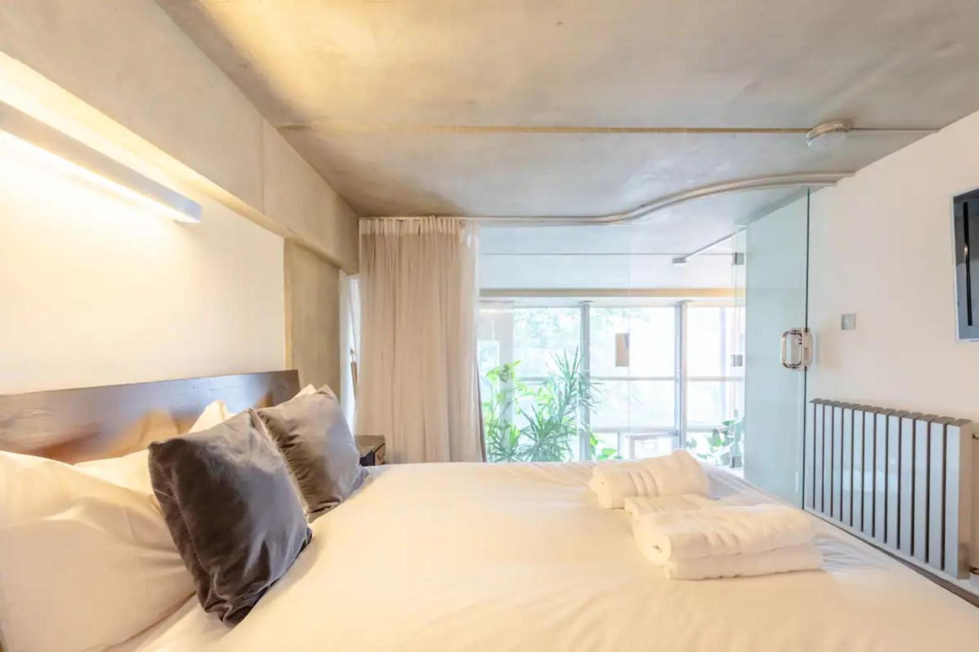 Incredible 2bd Loft By Regents Canal - Haggerston Apartment
