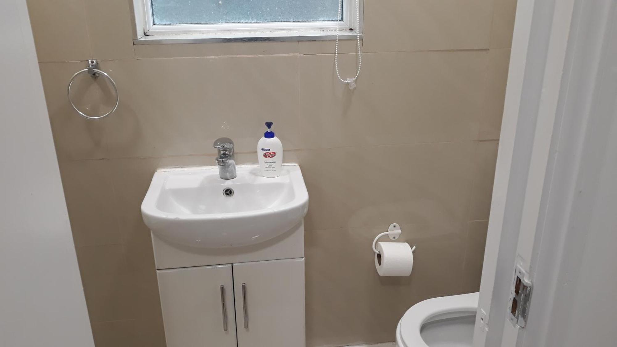 30 Willesden Lane * London