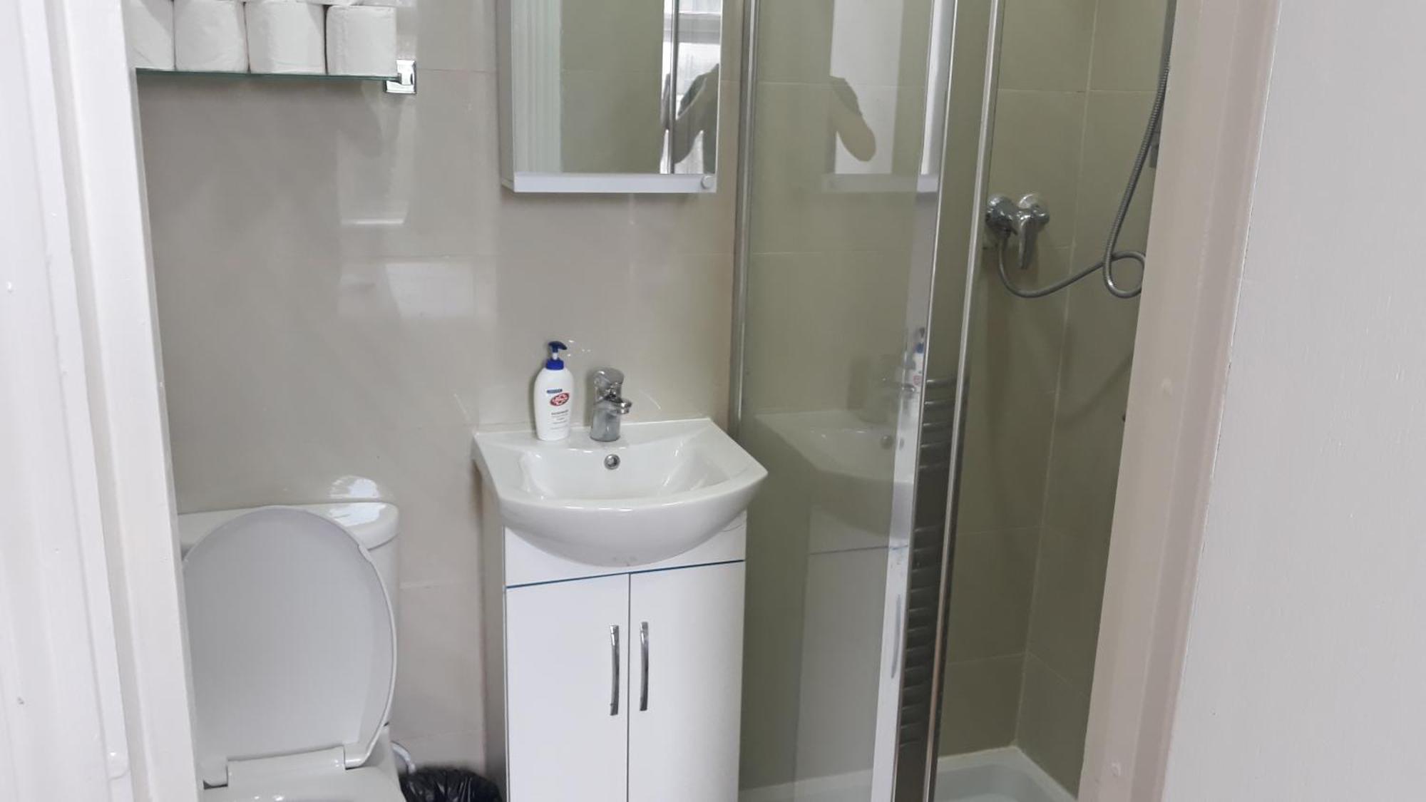 30 Willesden Lane * London