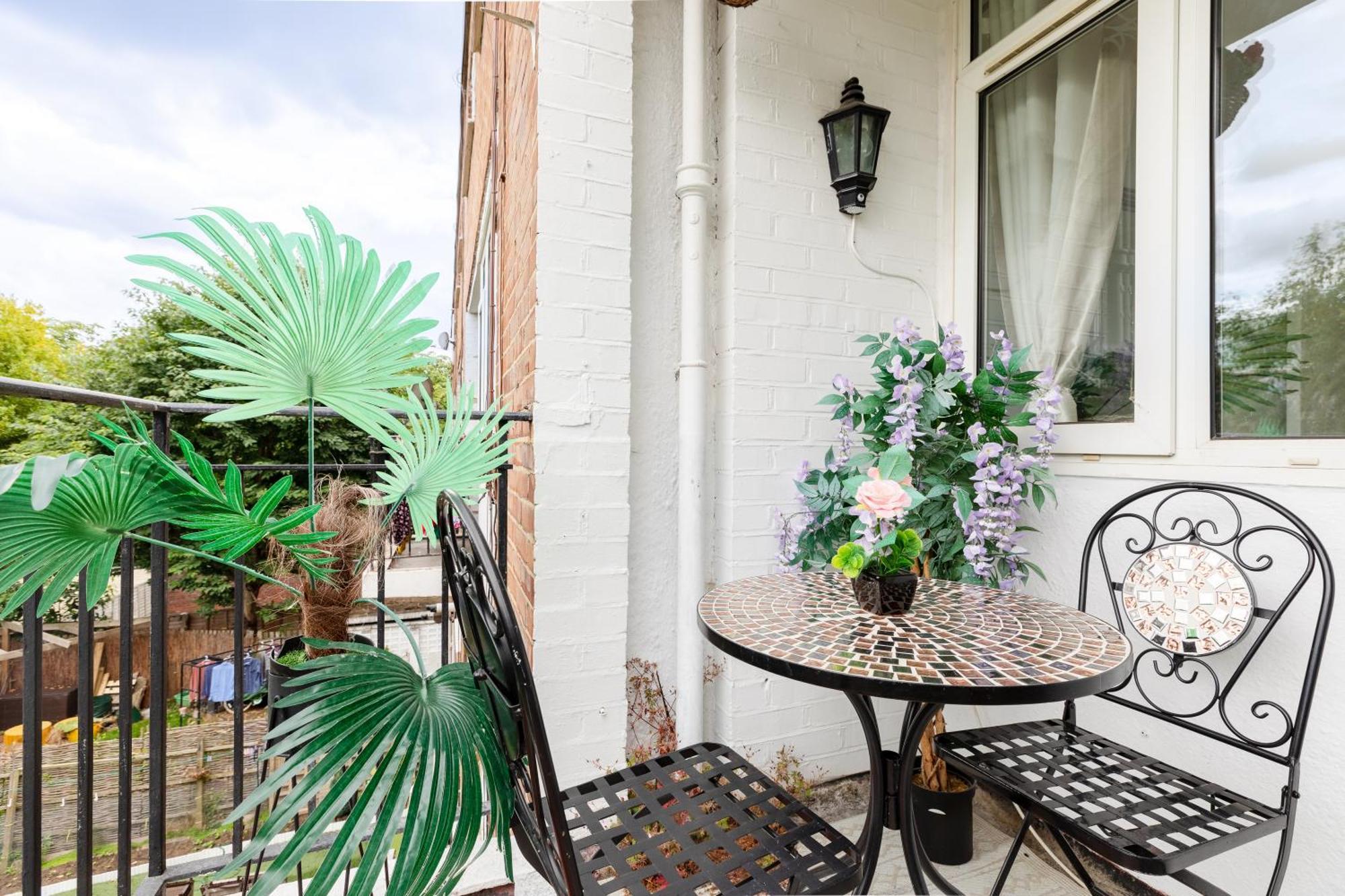 Holiday home Cosy 3 Bed Flat Near London's Highlights