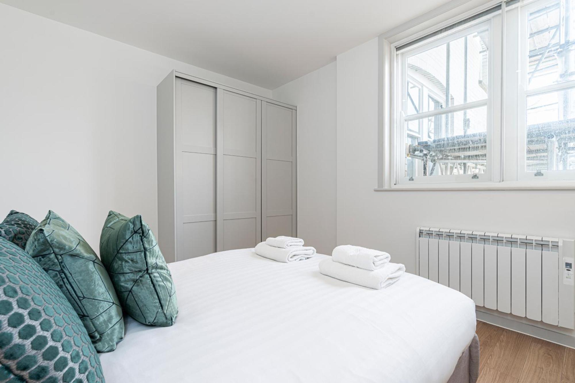 Stylish 1 Bed Flats In Soho, Next To Piccadilly Circus And Trafalgar Square Leilighet London