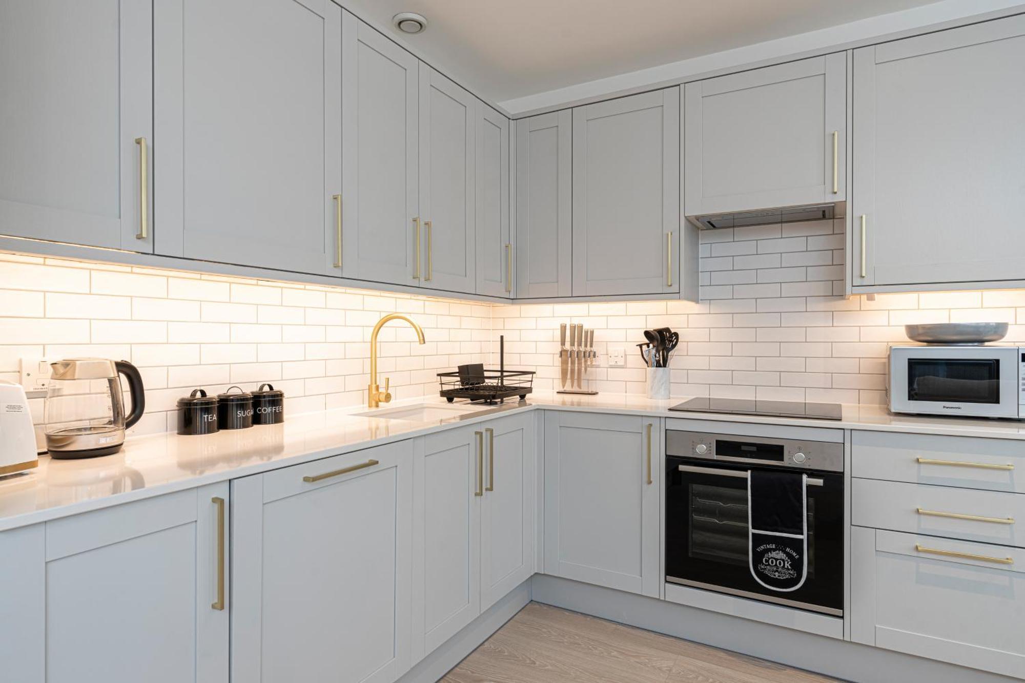 Stylish 1 Bed Flats In Soho, Next To Piccadilly Circus And Trafalgar Square *