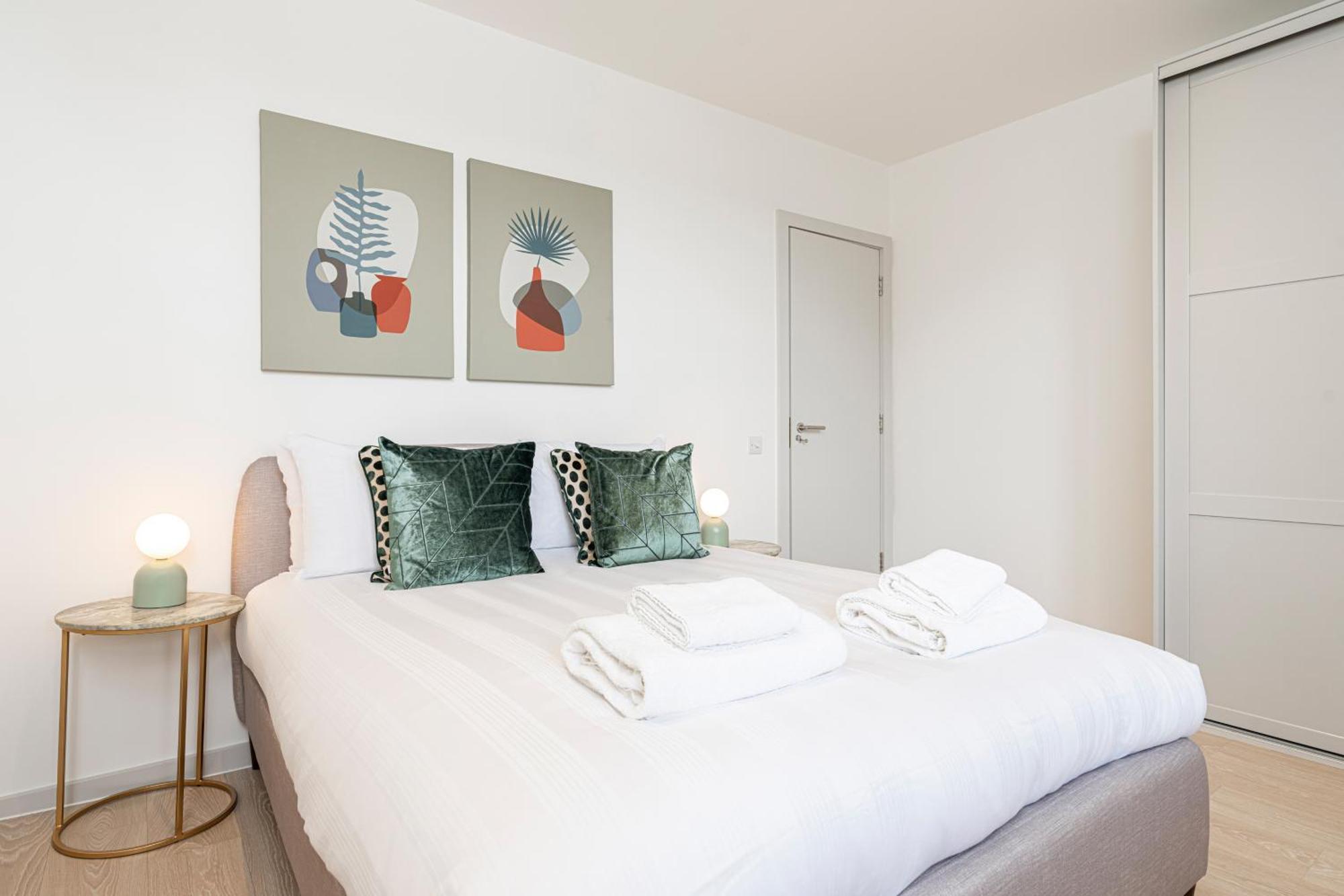 Stylish 1 Bed Flats In Soho, Next To Piccadilly Circus And Trafalgar Square * London