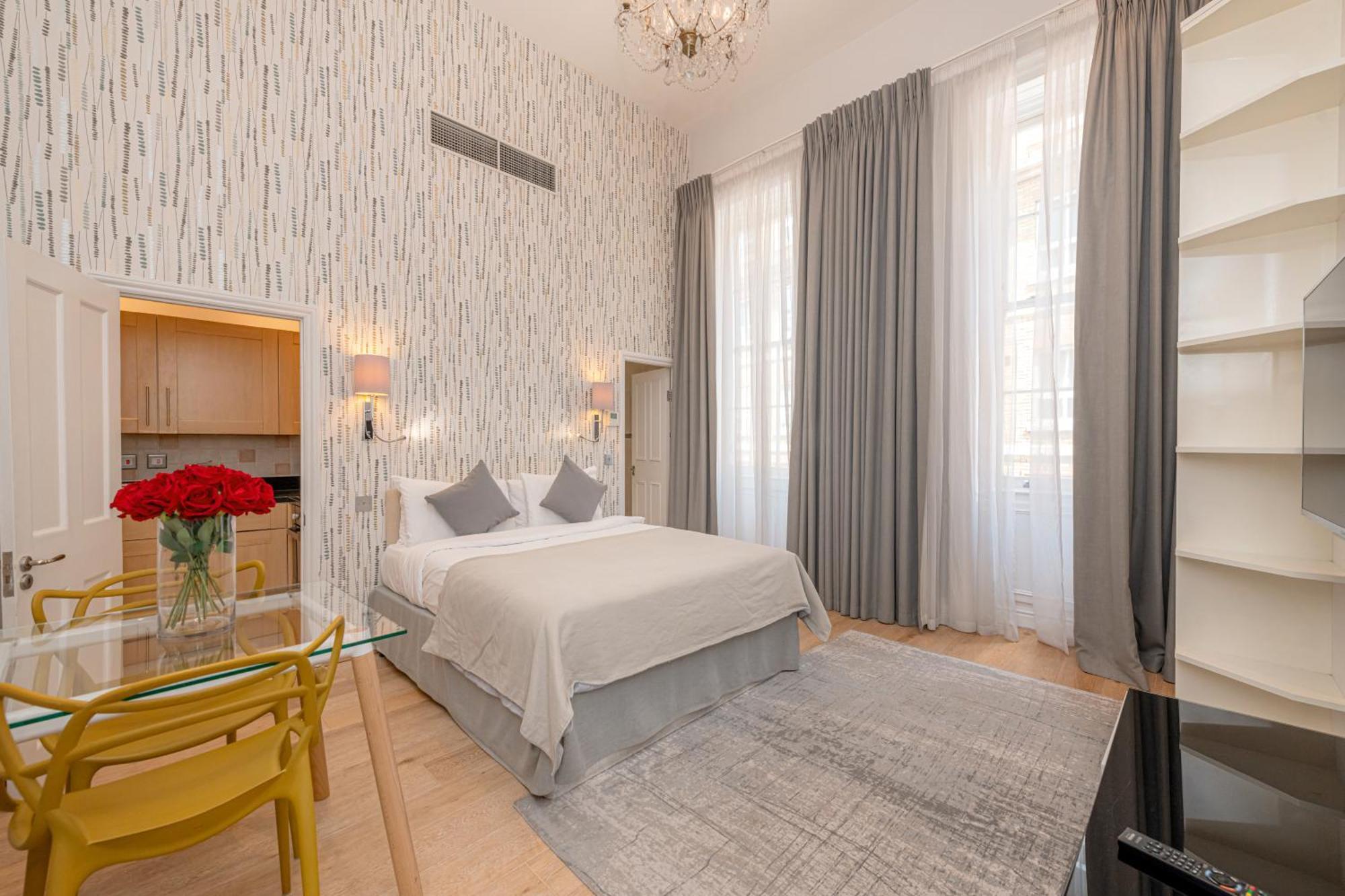 17 Hertford Street Aparthotel