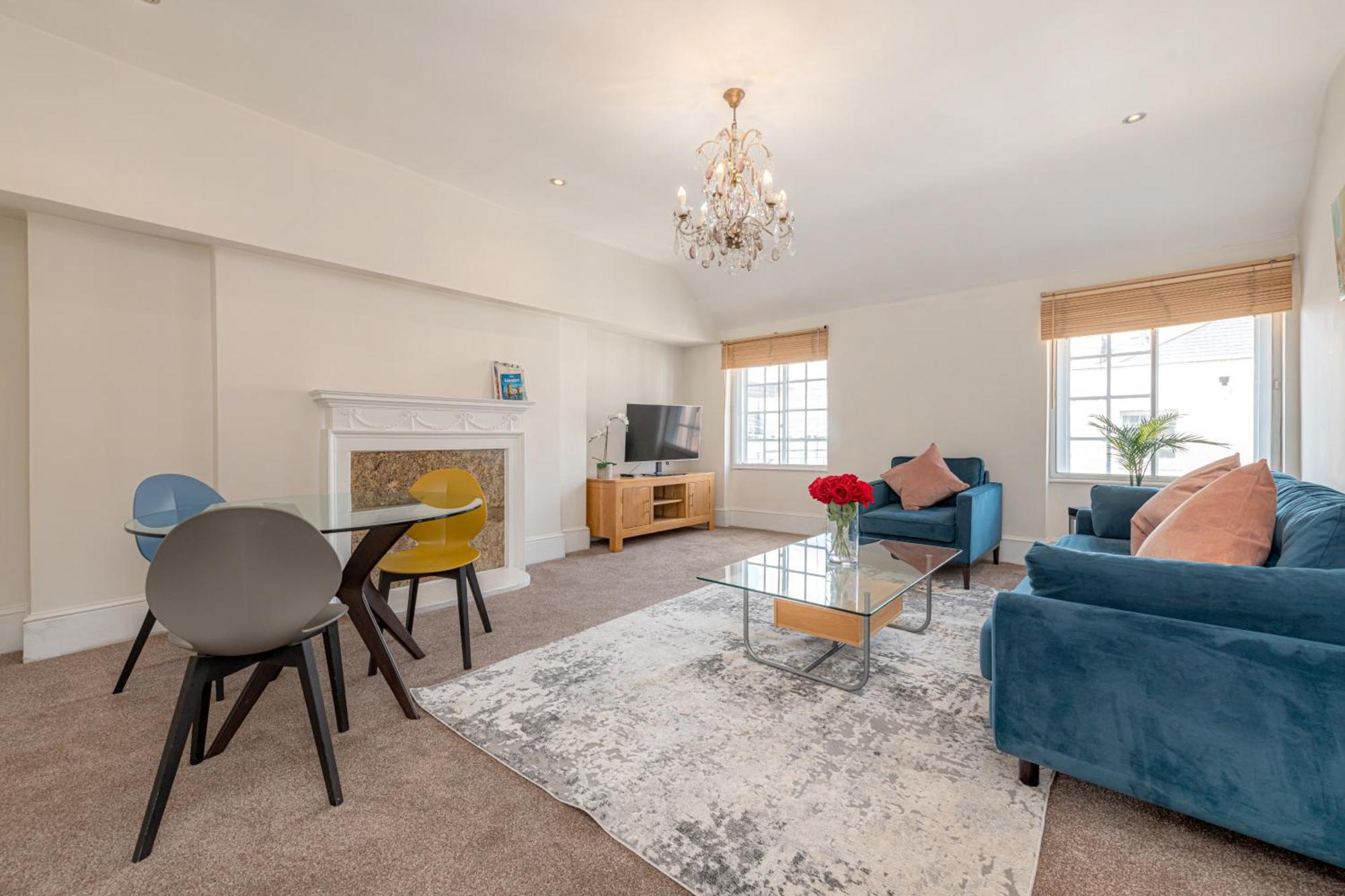 Aparthotel 17 Hertford Street London
