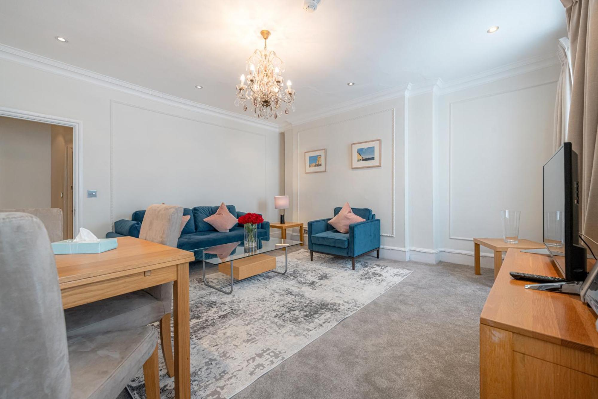 Aparthotel 17 Hertford Street London