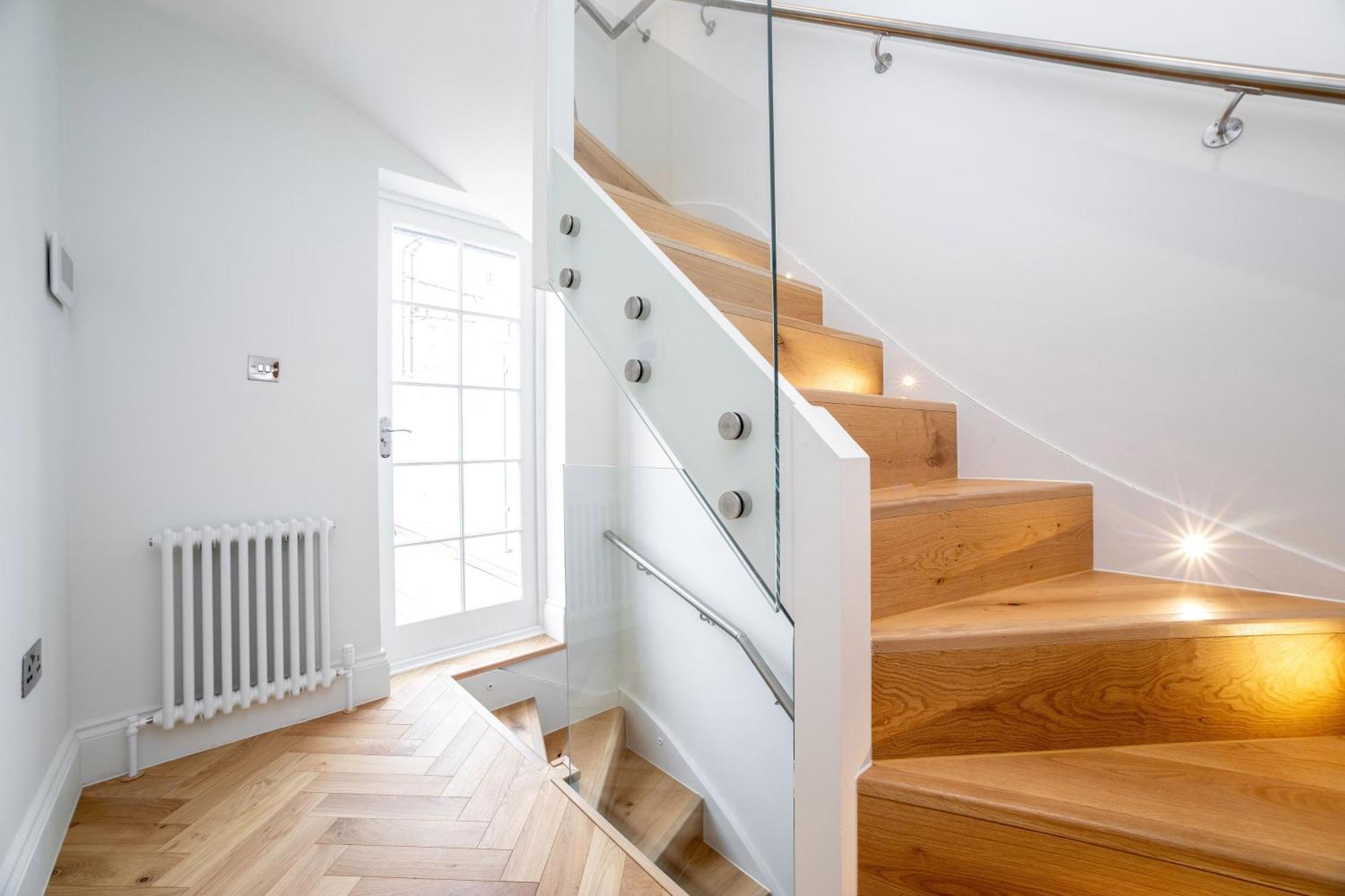 Appartement 3 Bedroom Flat With Terrace In Londen