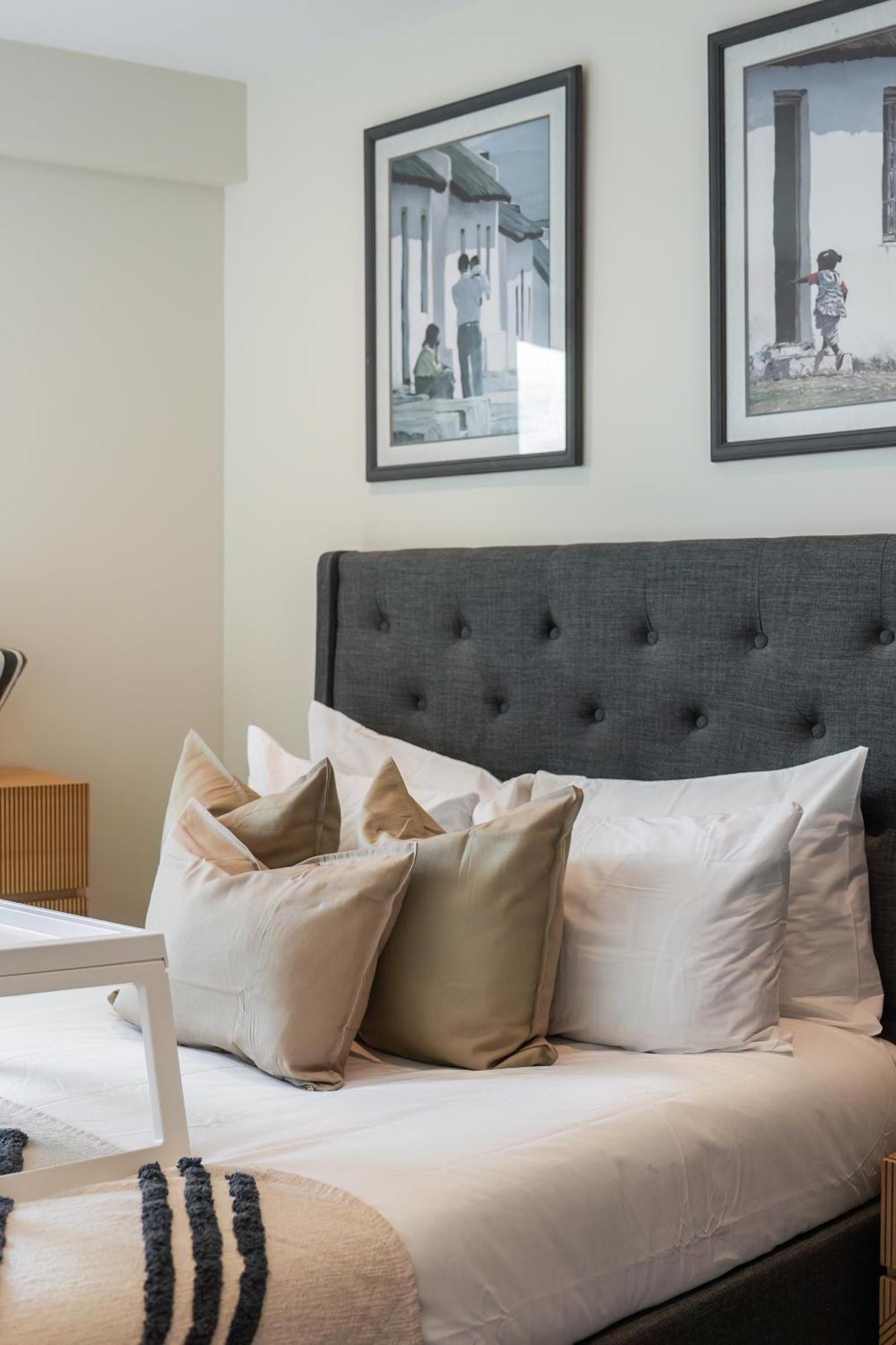 Leilighet Livestay-stunning With Private Balcony & River Views London