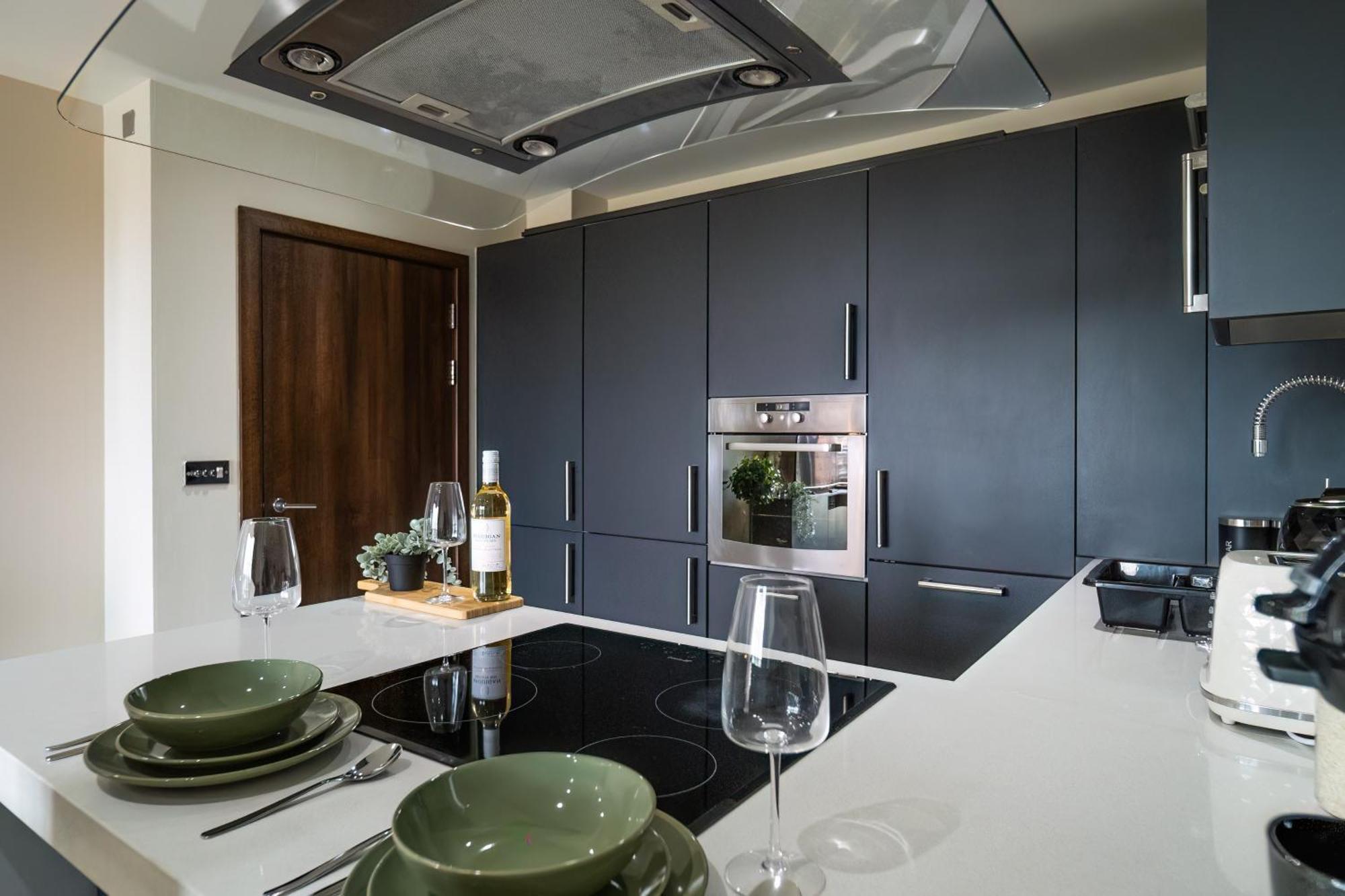 Leilighet Livestay-stunning With Private Balcony & River Views London