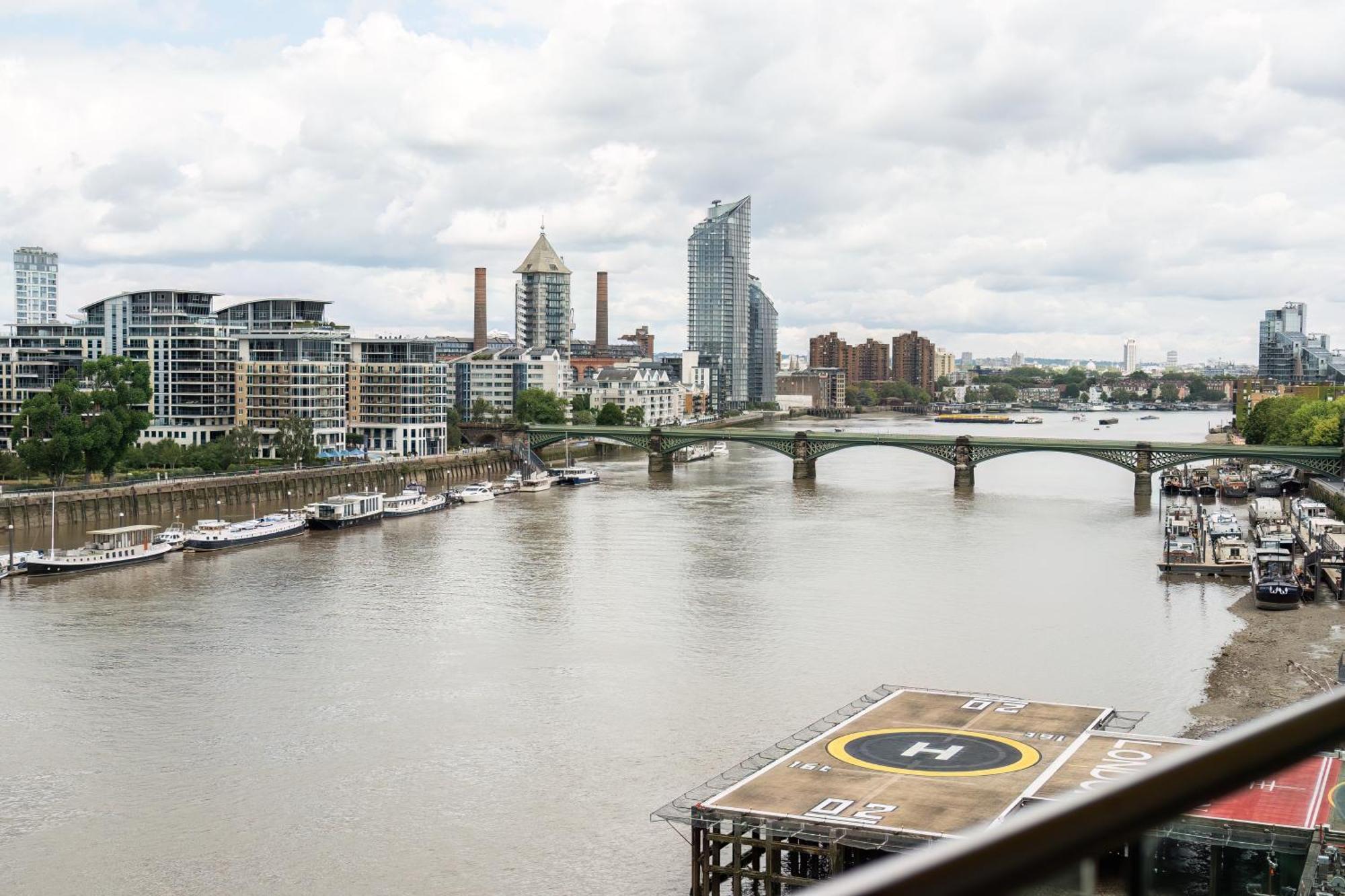 Leilighet Livestay-stunning With Private Balcony & River Views London