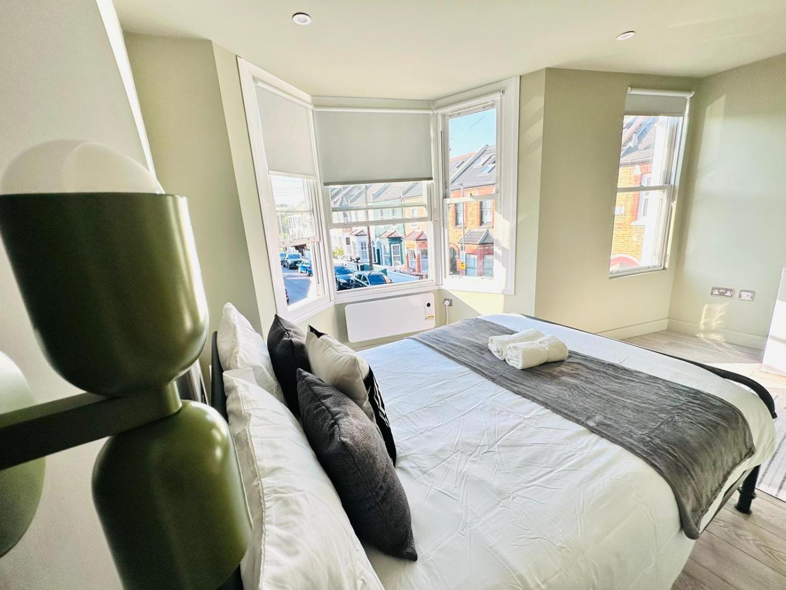 Boutique Ensuite Like