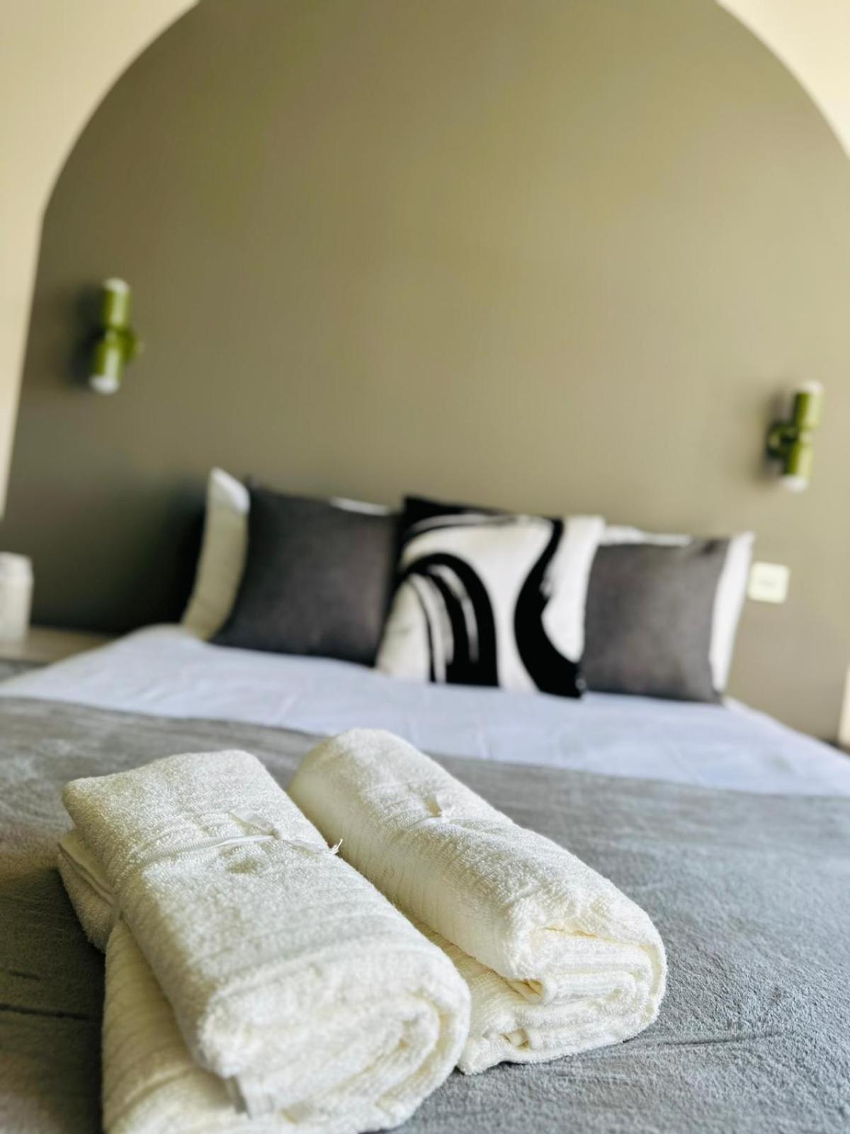 Apartahotel Boutique Ensuite Like *