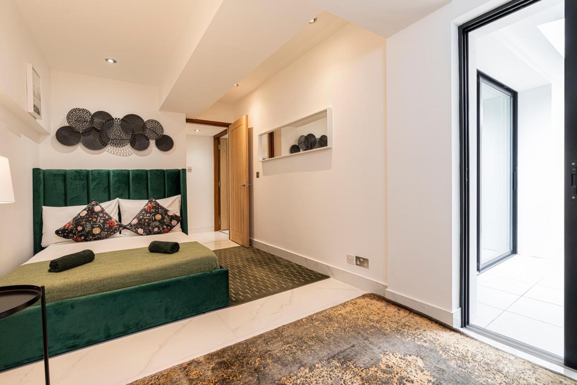 Kensington & Chelsea Apartment London
