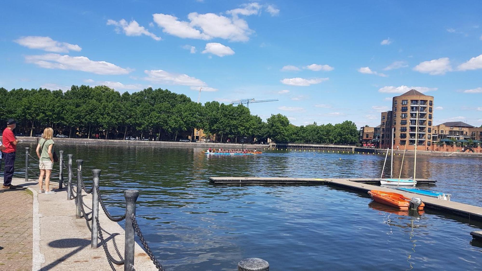 Leilighet Riverside 3br With Easy Transport 20mins To Centre *