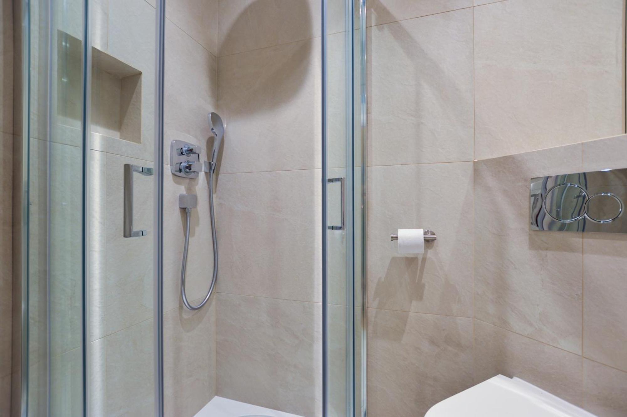 Apartment Queensborough Terrace Serviced By Concept *