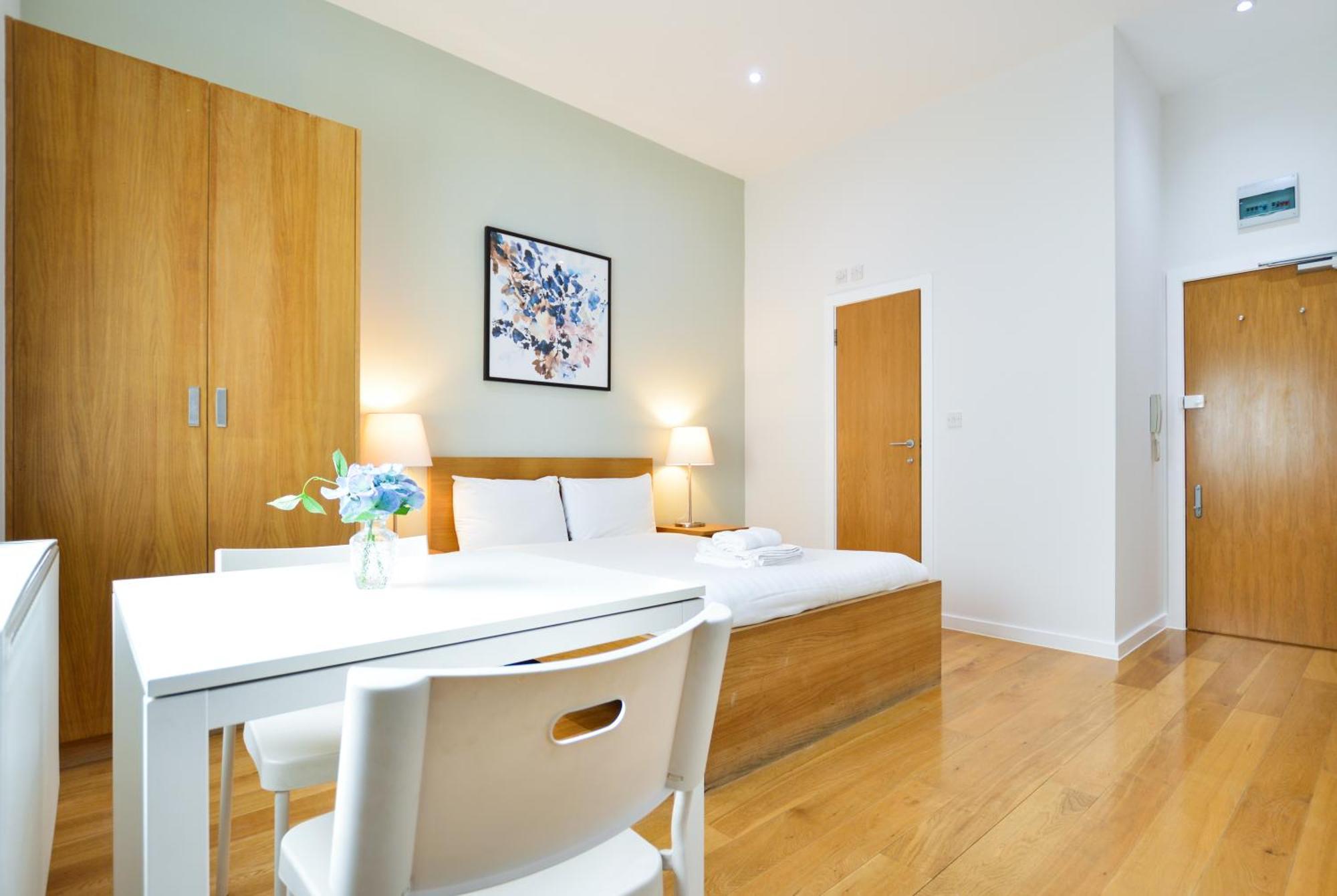 Notting Hill Serviced By Concept Leilighet London