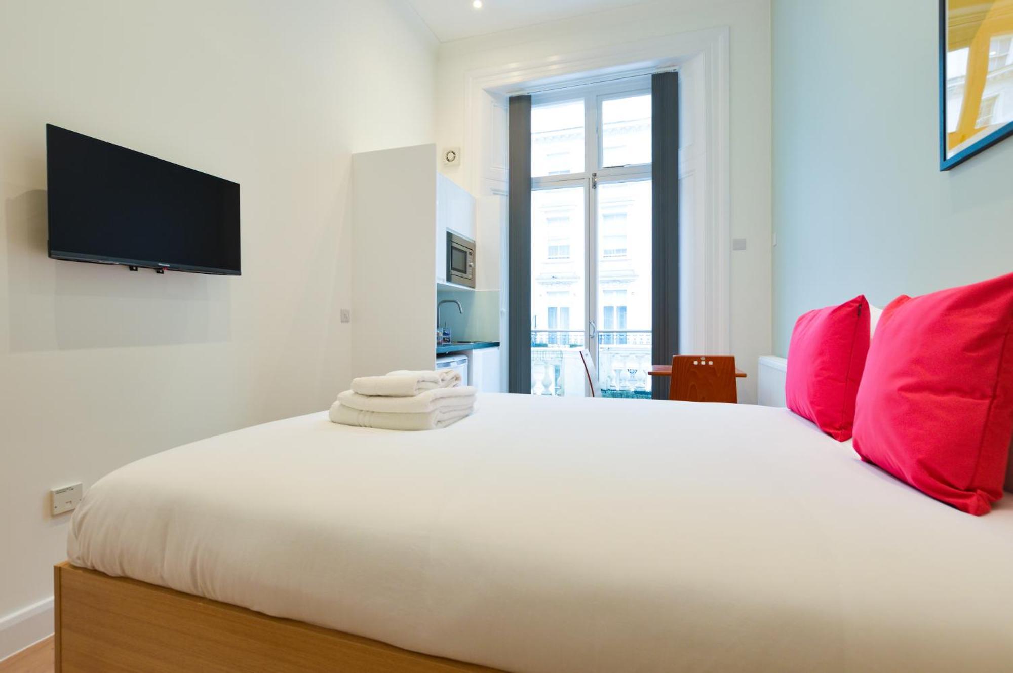 Queensborough Terrace Serviced By Concept Apartment *
