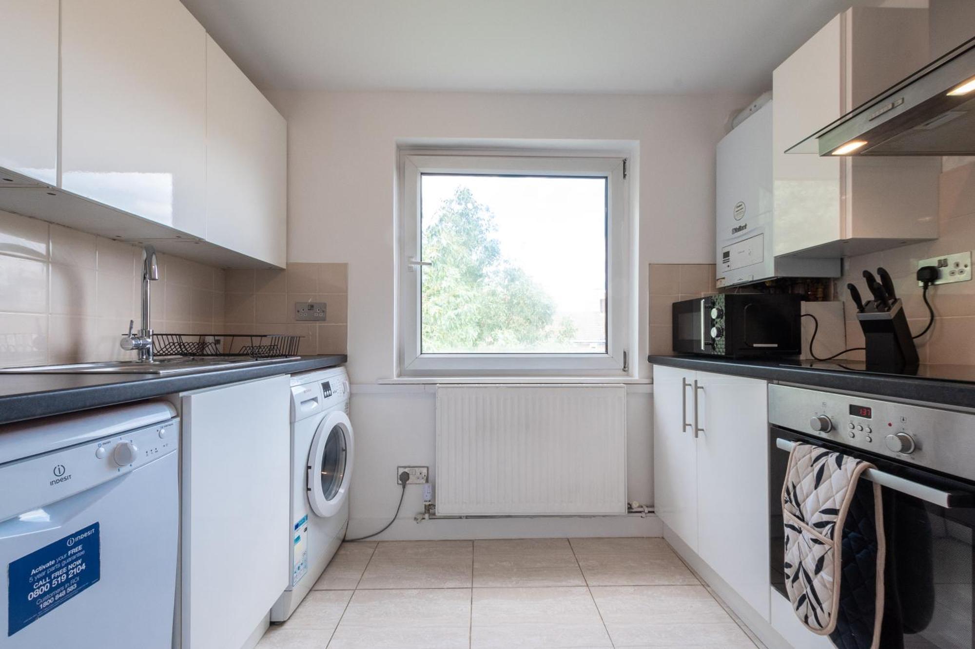 Hammersmith - 2 Bedroom Flat Apartment