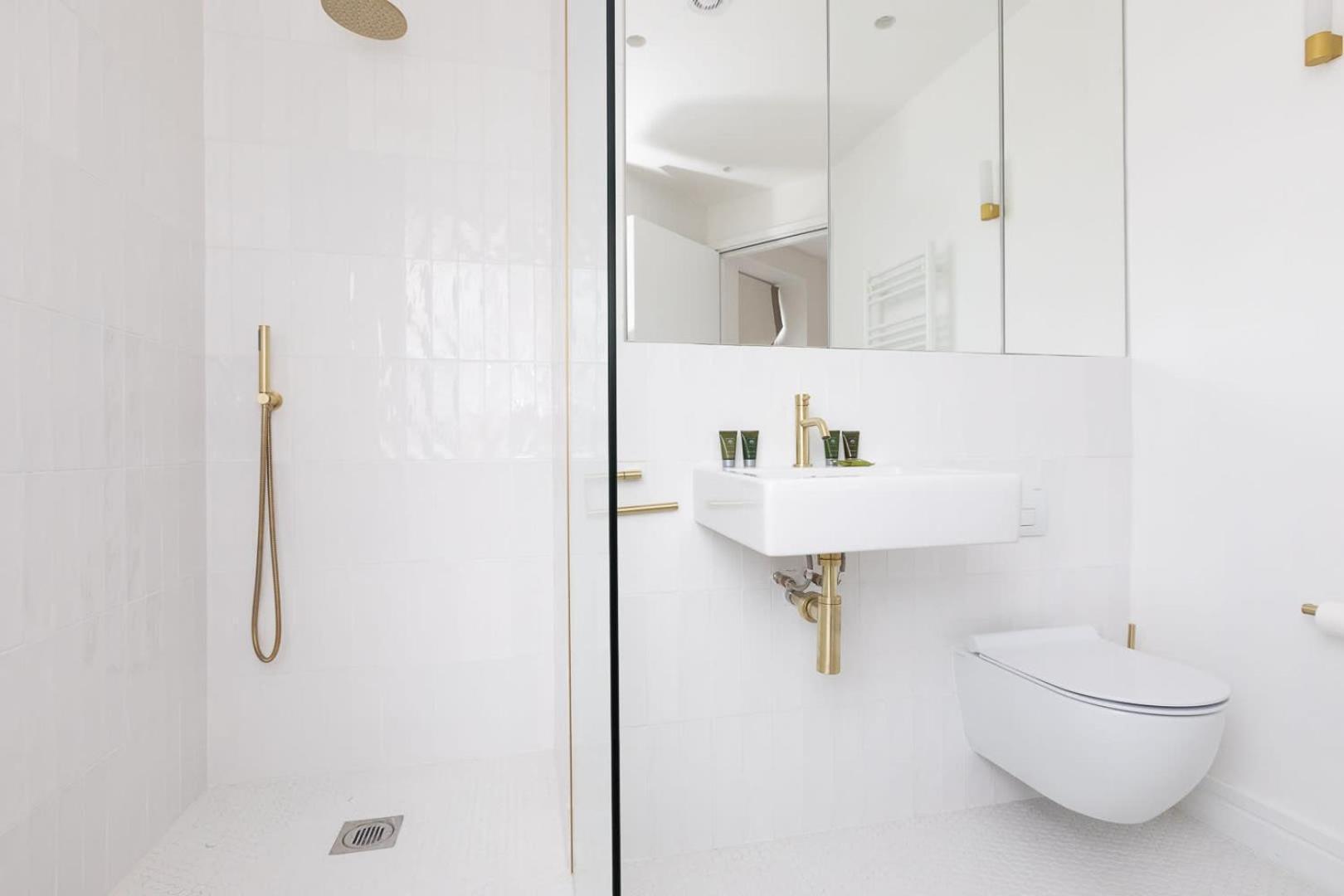 Apartamento Stunning 2 Bedroom Duplex In Holborn *