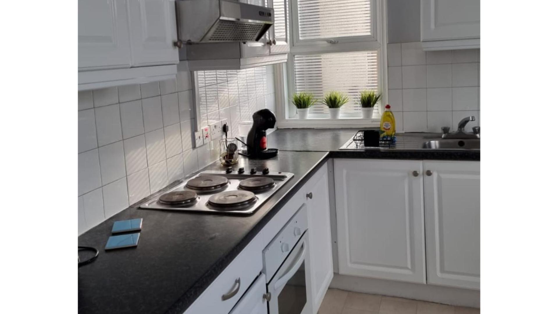 Charmstay Shepherds Bush Apartment