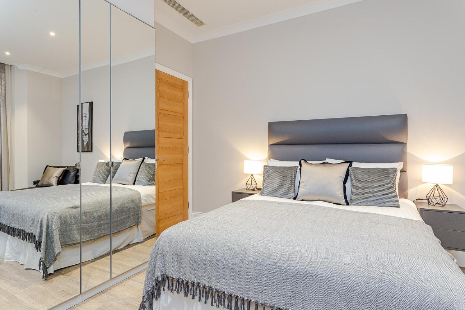 Apartment Redcliffe Gardens
