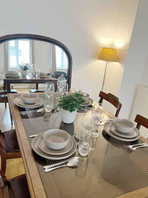 Feriehus Beautiful Mews, Sleeps 4 London