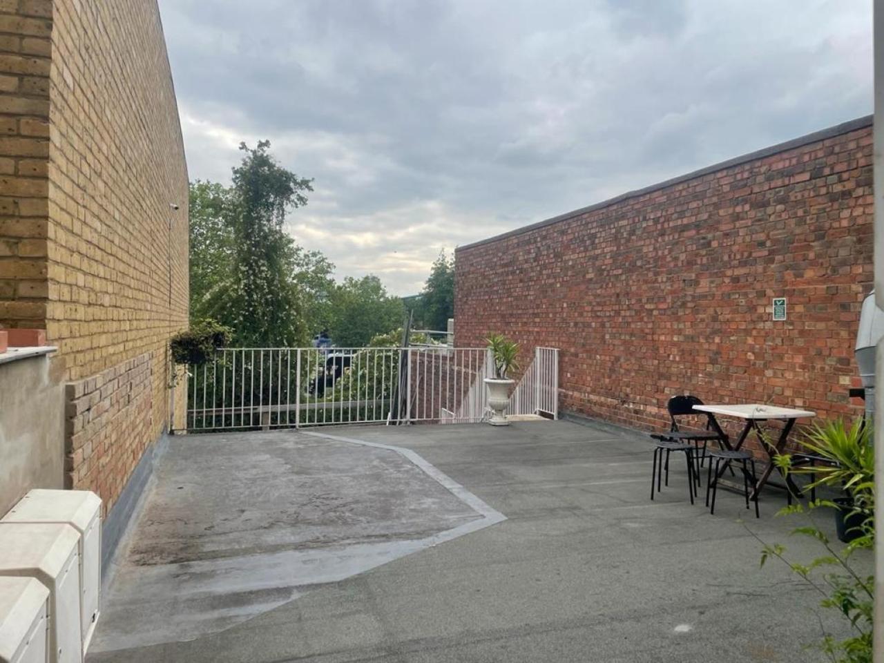 Splendid 1 Bedroom Flat + Terrace *