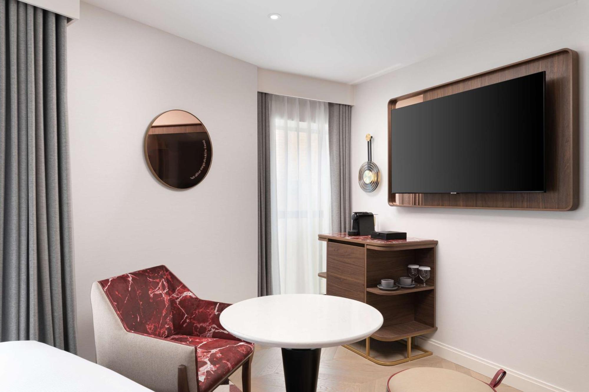 Hotell Lost St Pauls London, Curio Collection By Hilton 4*