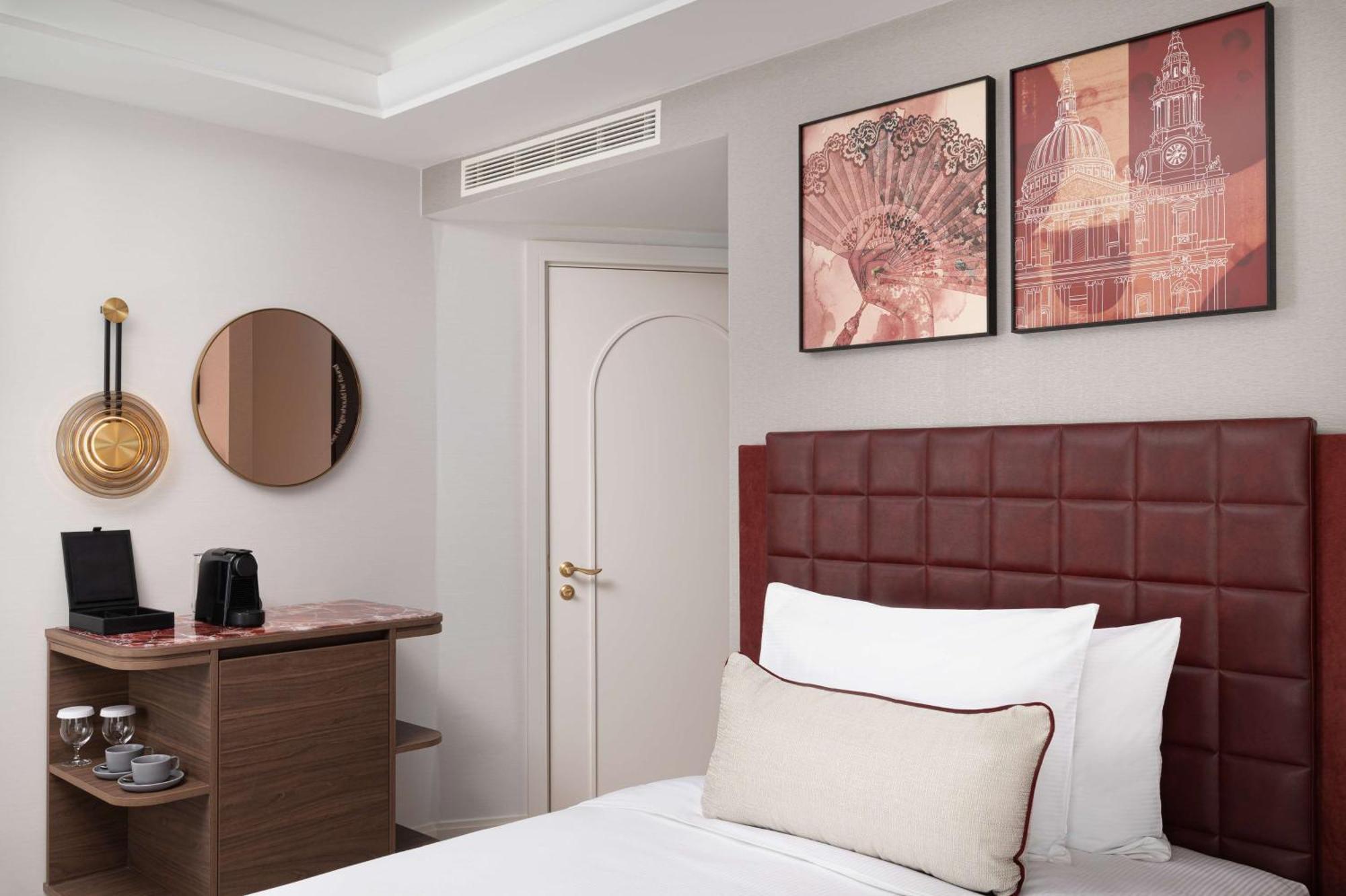 Hotell Lost St Pauls London, Curio Collection By Hilton 4*