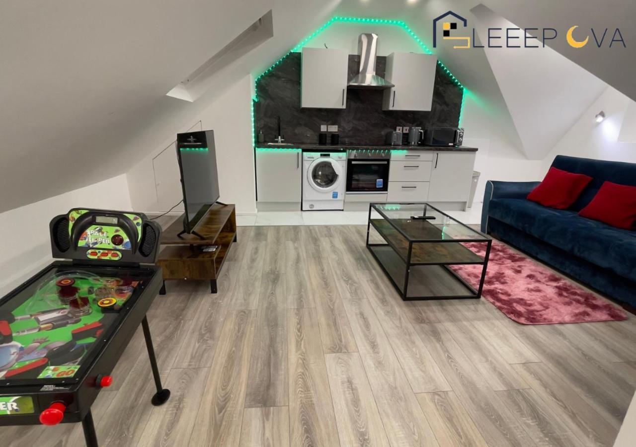Last-Minute Specials L Premium Deals L Luxury & Modern 1 Bedroom Apartment 5Plus Guests Couples Families Business Sleepova Short Lets & Serviced Accommodation Apartment *