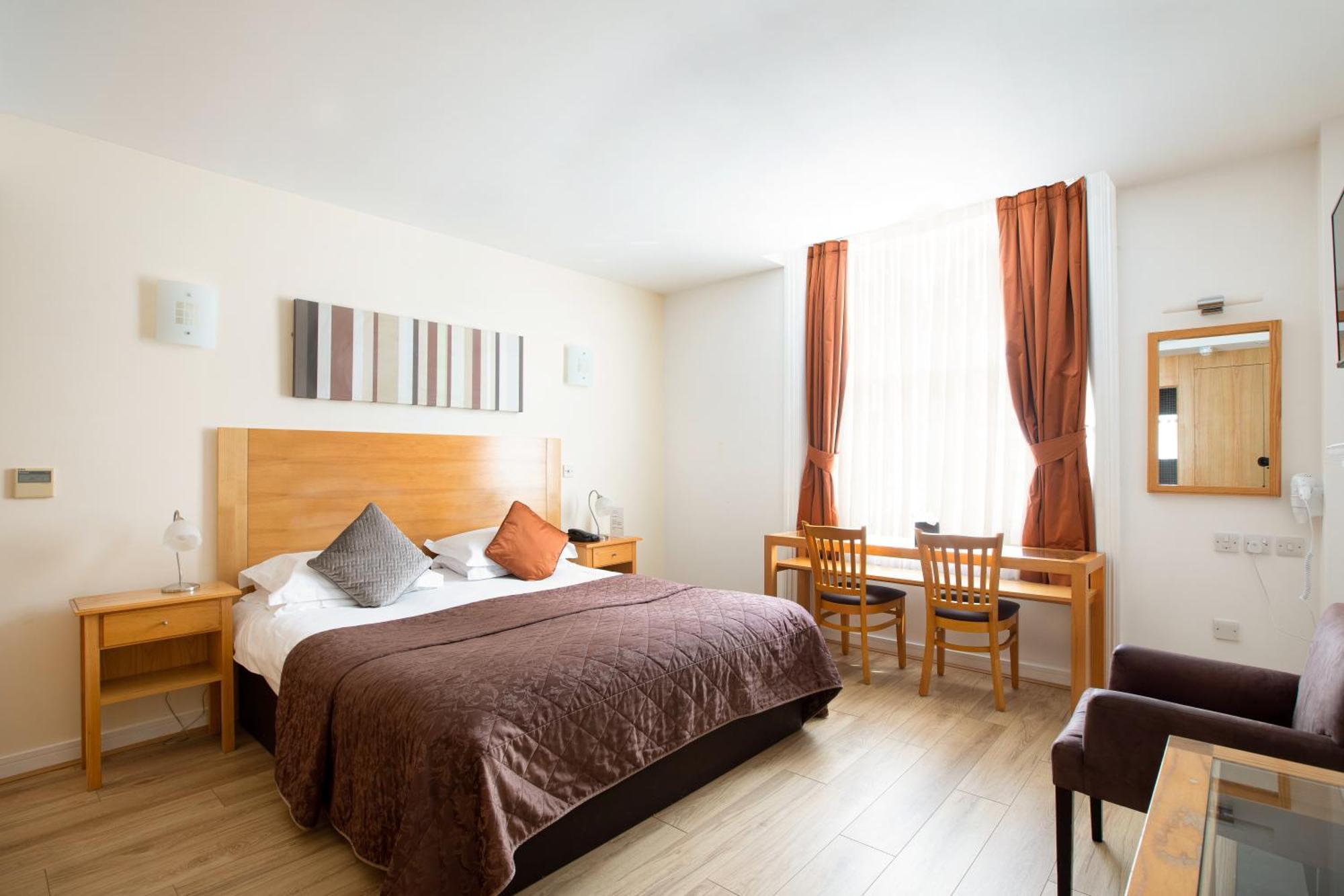 The Cleveland 4* London