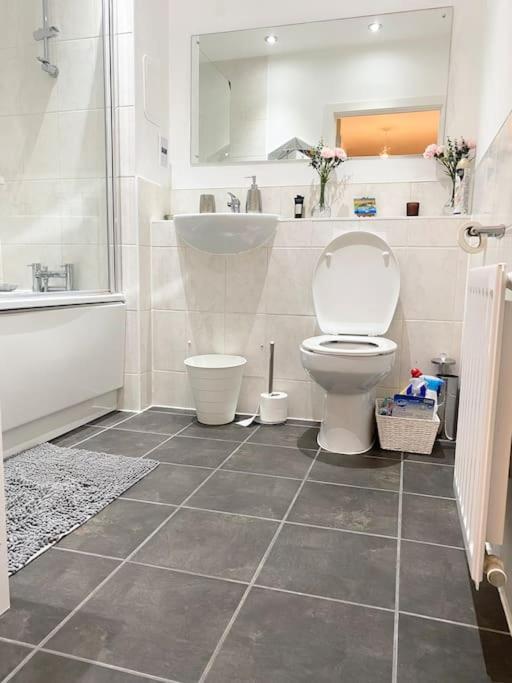 Apartment Your Perfect Away From *