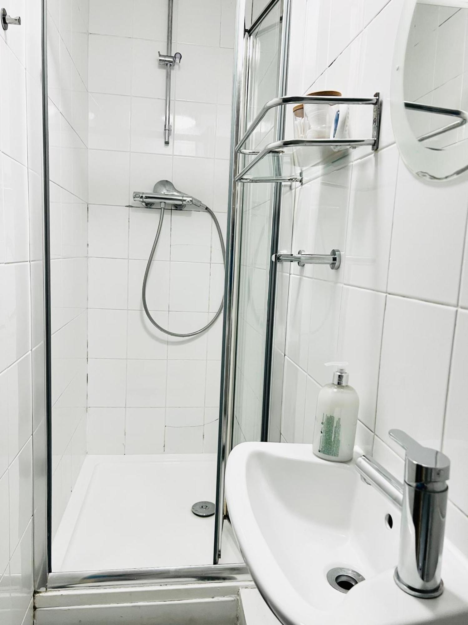 Appartement Private House Shepherd's Bush W3 Londen