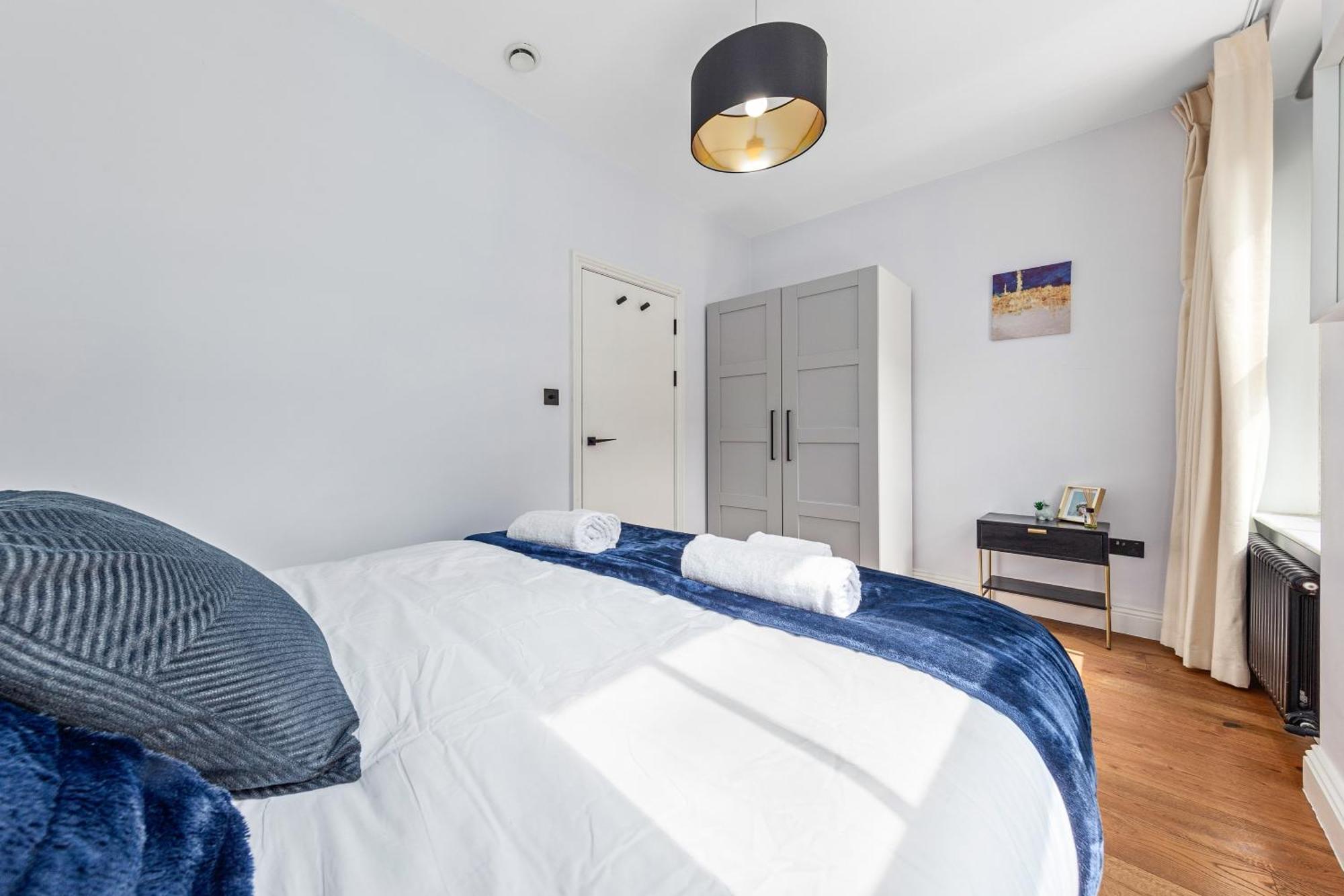 Stylish 2 Bedroom In Westminster Sleeps 5 With Ac Appartement Londen