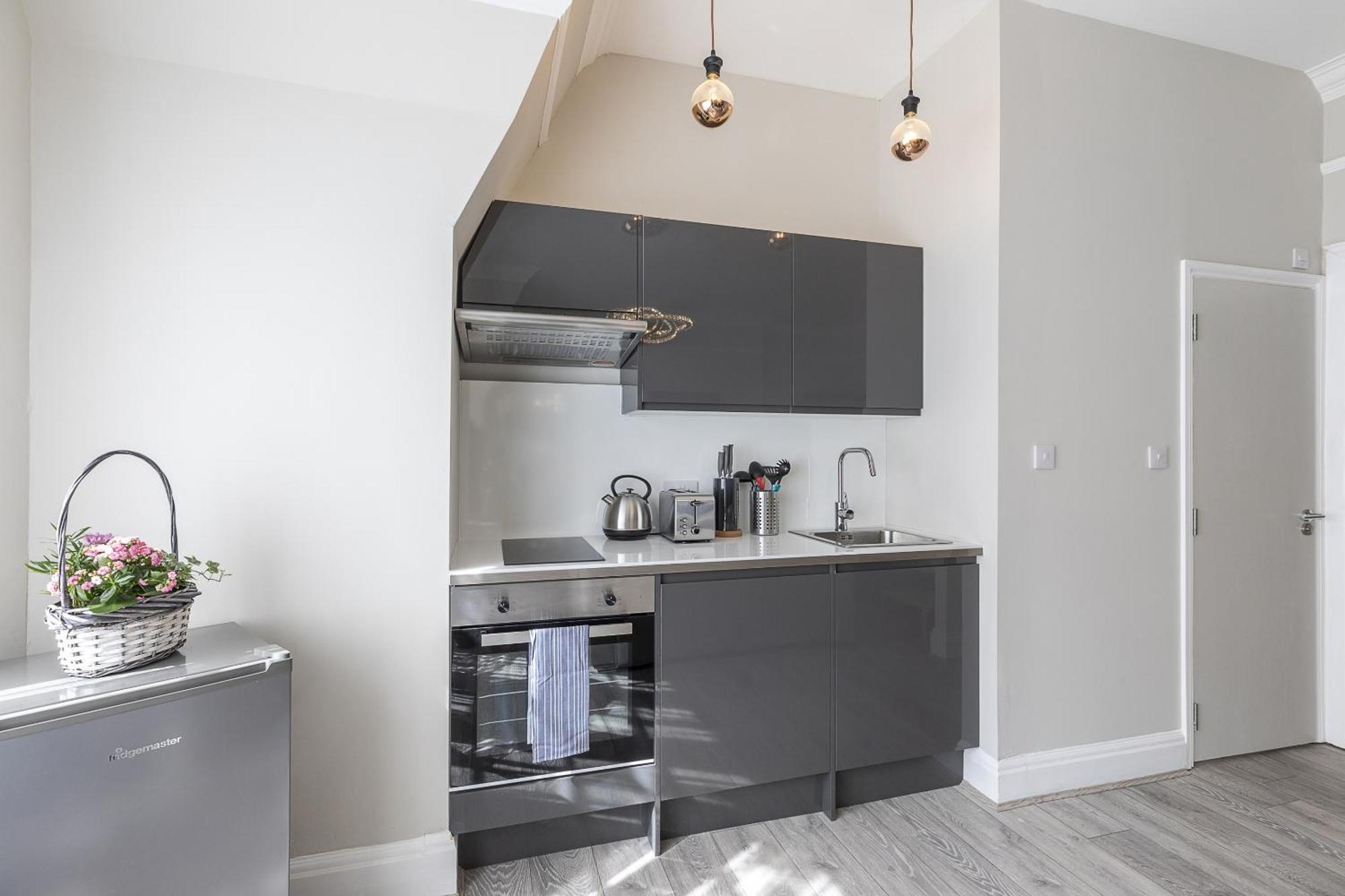 Air Conditioned High St Kensington Appartement