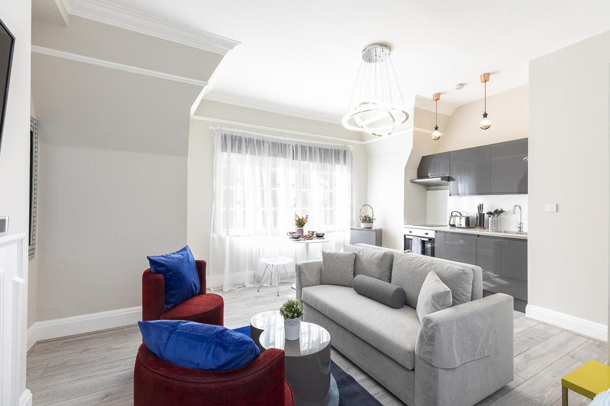 Air Conditioned High St Kensington Appartement *