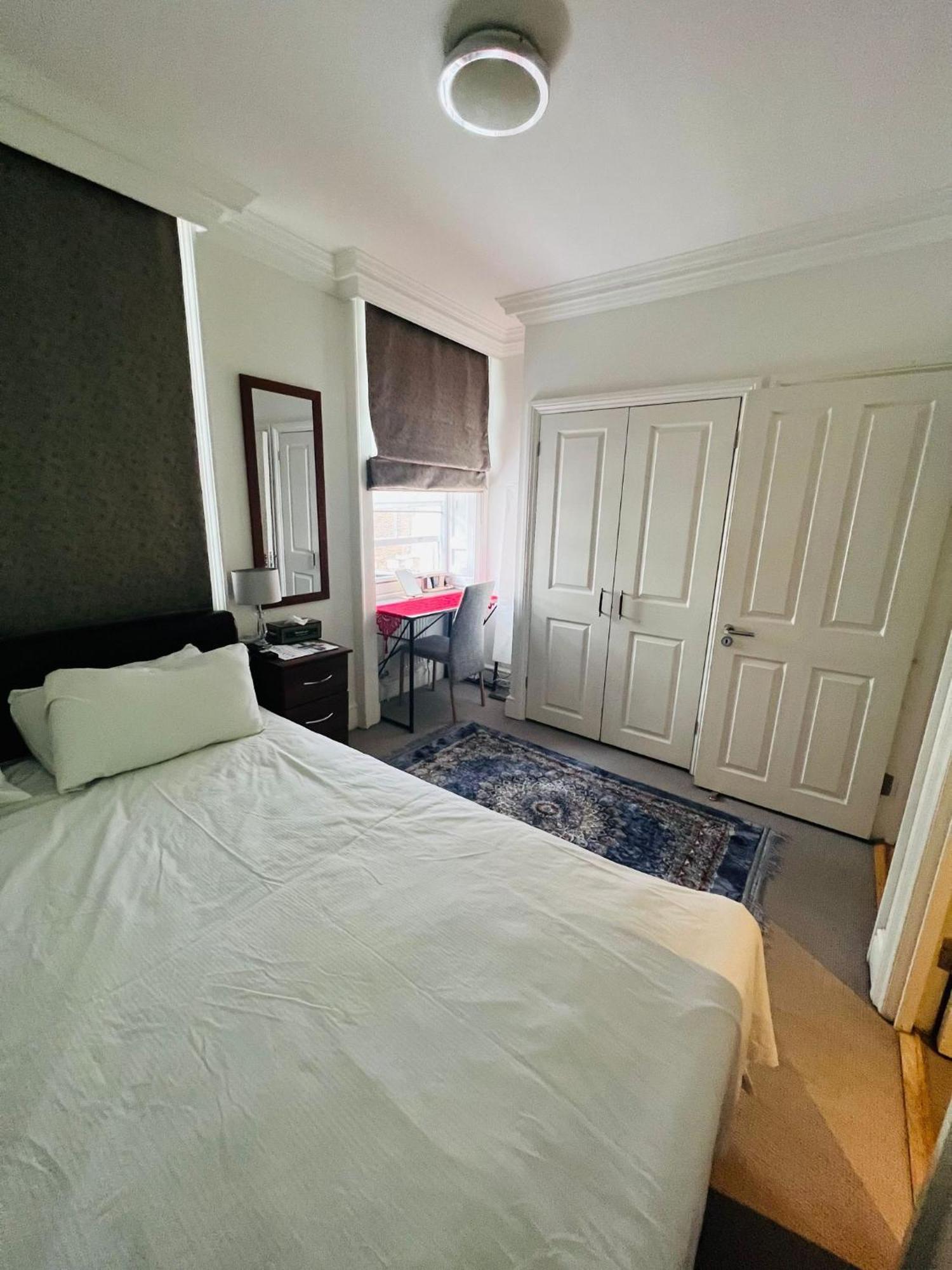 Stunning 2 Bedroom In Mayfair Apartment London