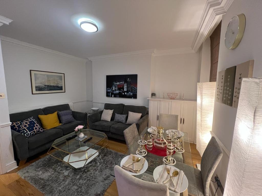 Stunning 2 Bedroom In Mayfair *